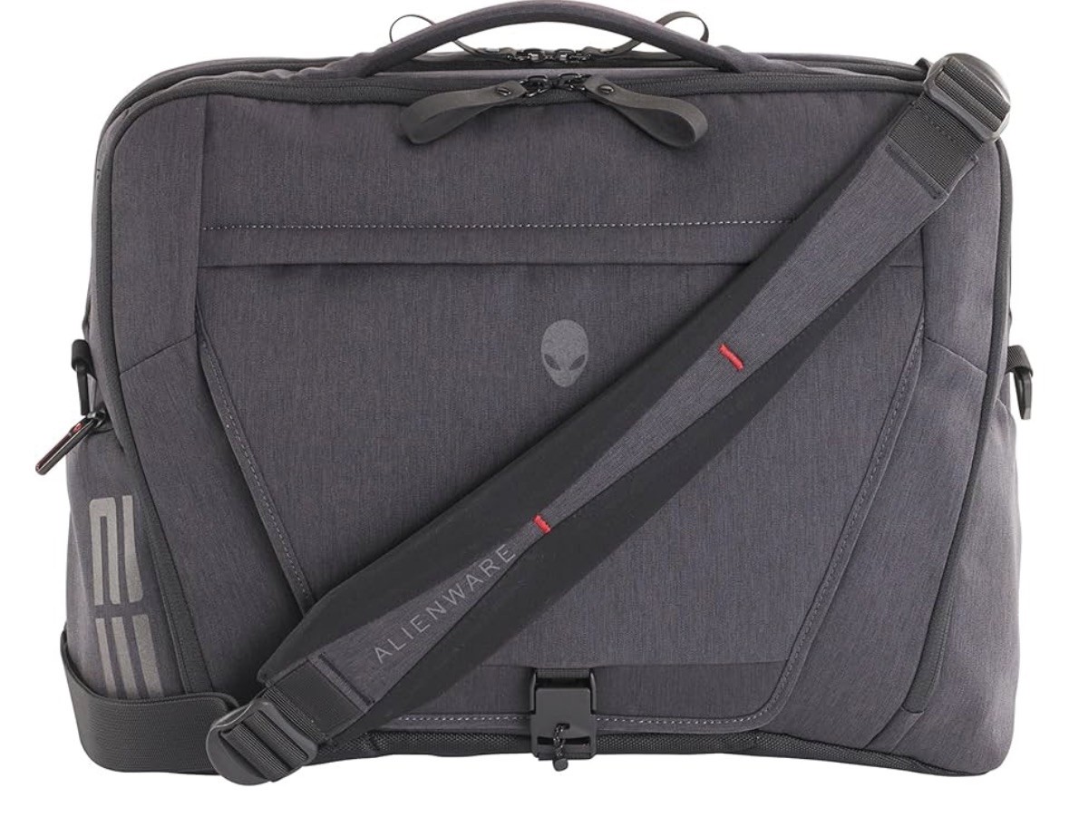 Alienware x17 R1 Gaming Laptop | RTX 3070 | With Area-51m Carrying Bag