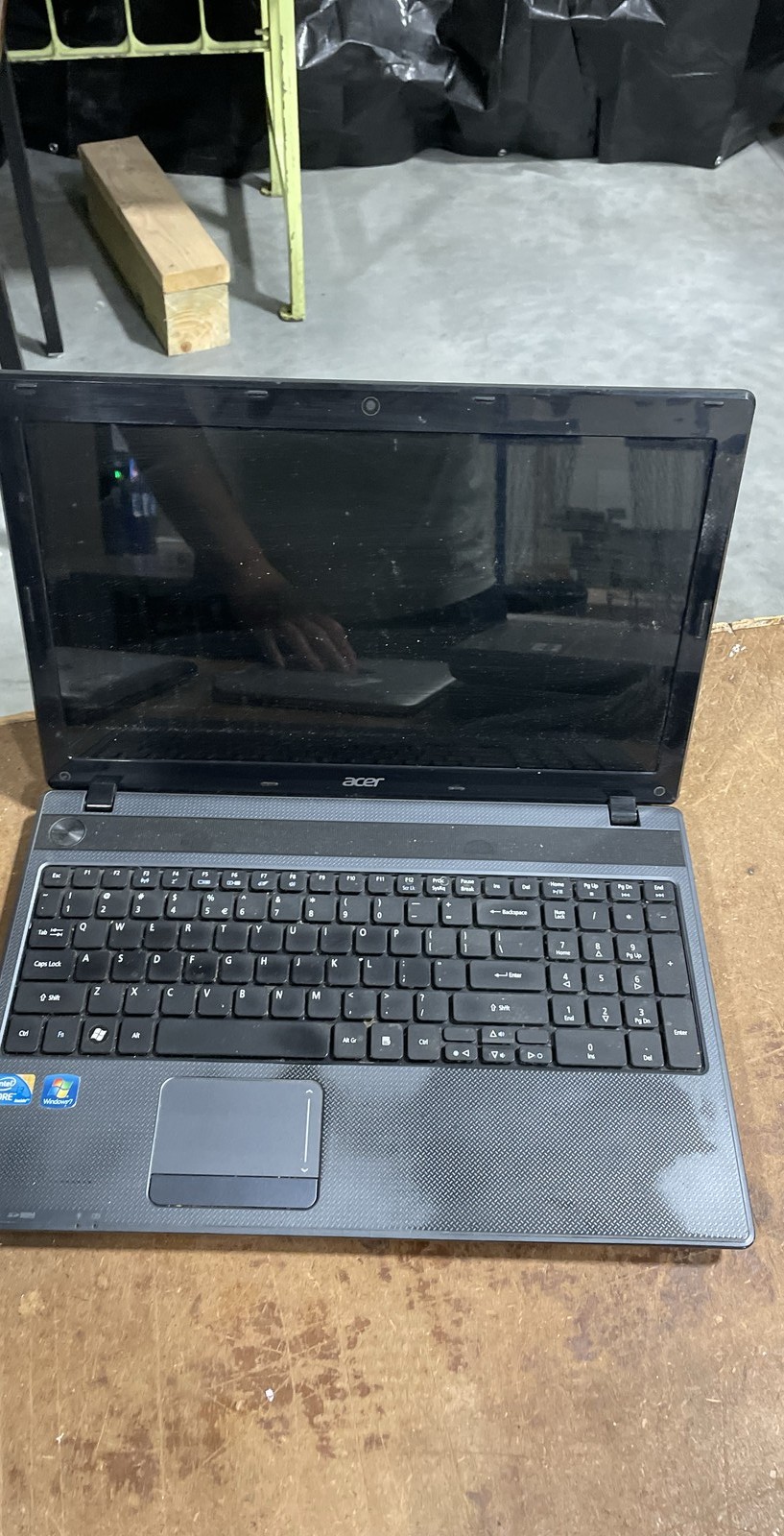 Acer Aspire 5733 15.6-inch Intel Core i3 Laptop HD Display Windows Notebook