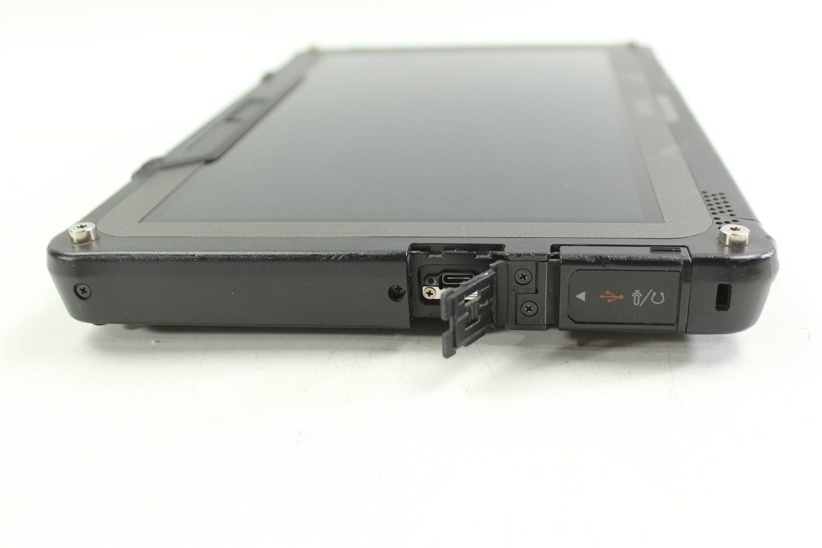Getac F110 G6 Rugged Tablet 11.6″ i5-1135G7 2.4GHz 256GB SSD 8GB RAM NO OS