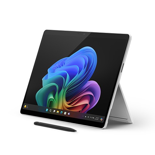 Microsoft Surface Pro Copilot+ PC Touchscreen 13 OLED Snapdragon X Elite Proces