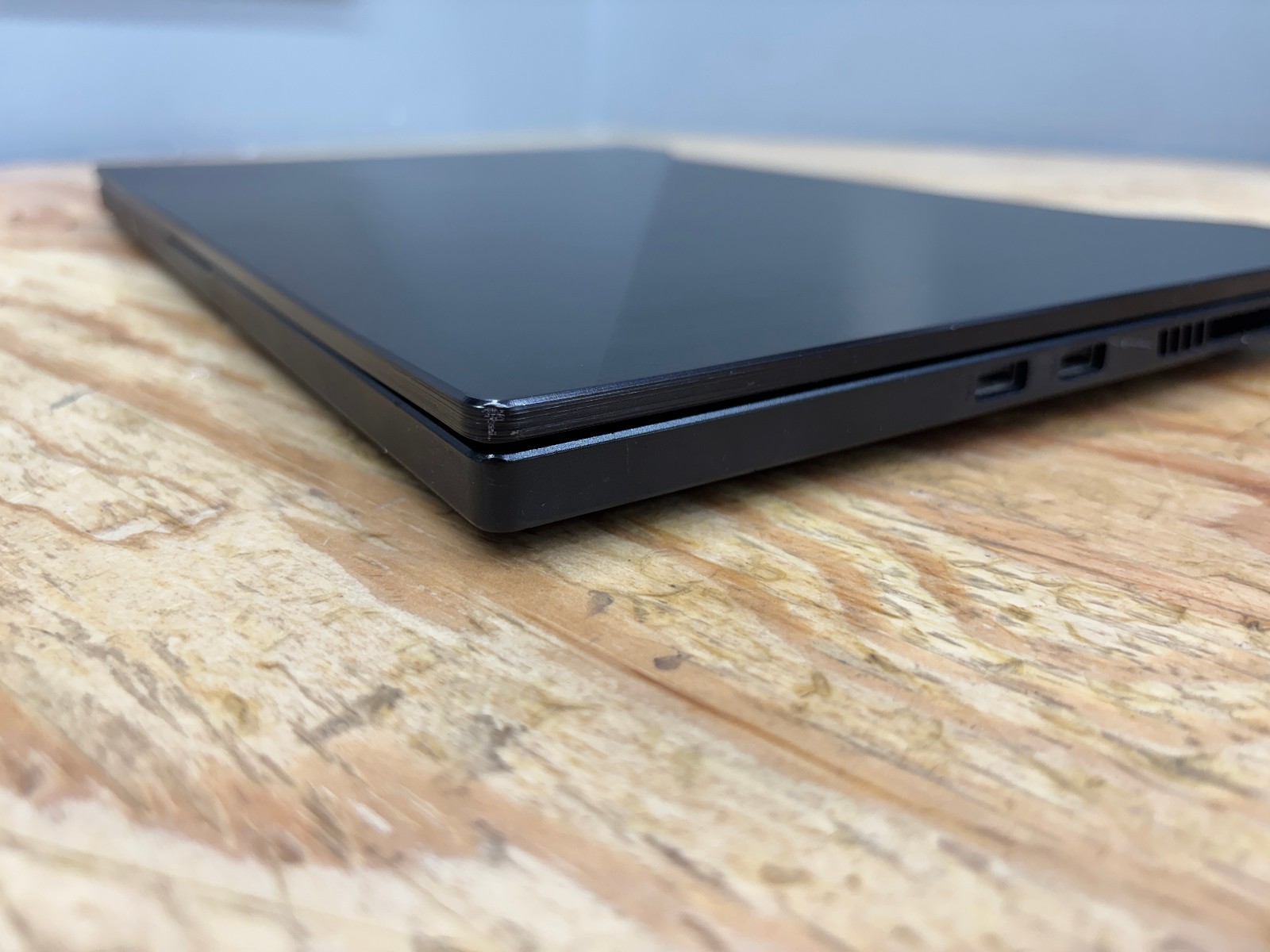ASUS ROG Zephyrus G GA502DU 15.6 Ryzen 7 3750H GTX 1660Ti 16GB 512GB SSD Win11