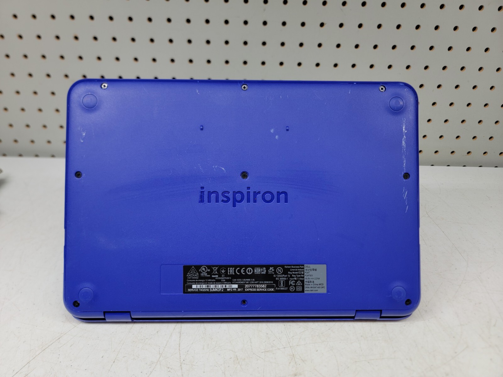 Dell Inspiron P24T Laptop, FOR PARTS