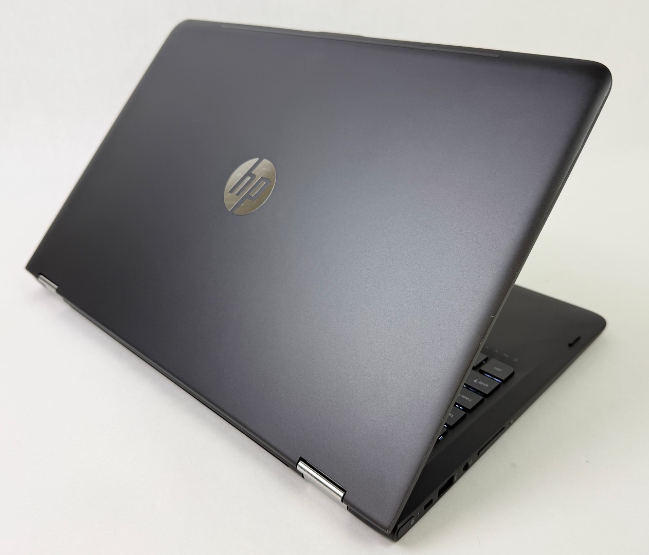 HP ENVY x360 M6-ar004dx 15.6″ FHD Touch FX-9800P 8GB 256GB SSD W10H 2in1 Laptop
