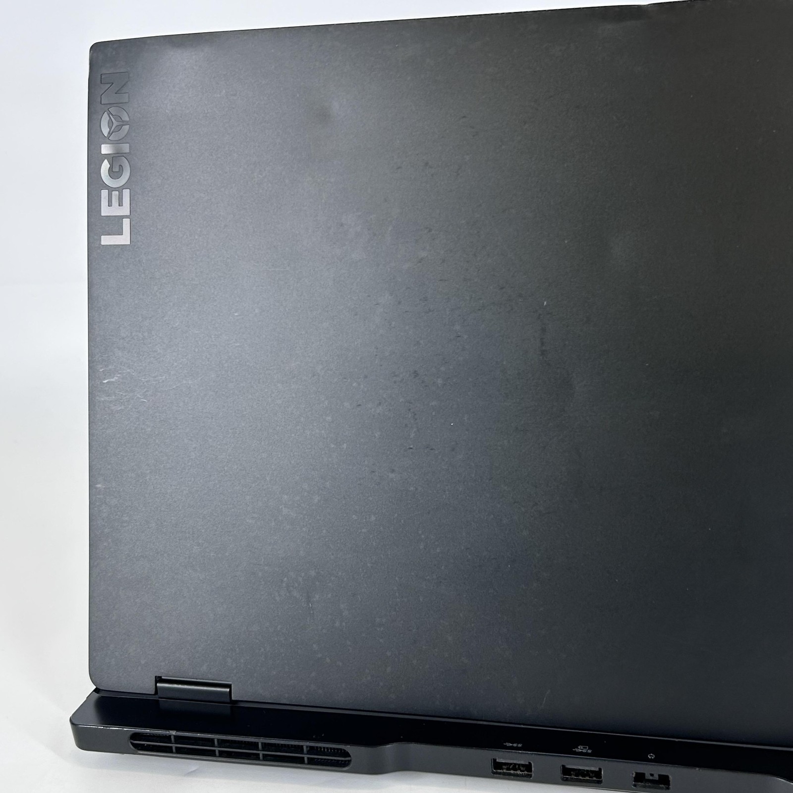 Lenovo Legion Slim 7 15.6 165Hz FHD 3.3 GHz Ryzen 9 5900HX 32GB 2TB SSD RTX 3060