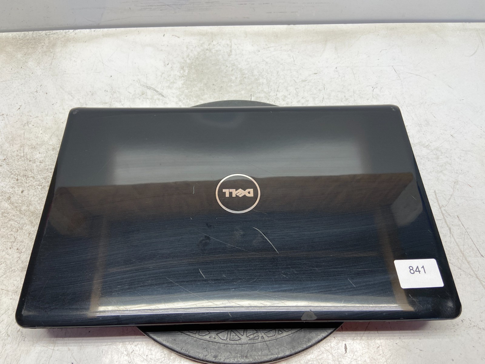 Dell Inspiron 1564 Intel i3-M330 2.13GHz 4 GB NO HDD READ