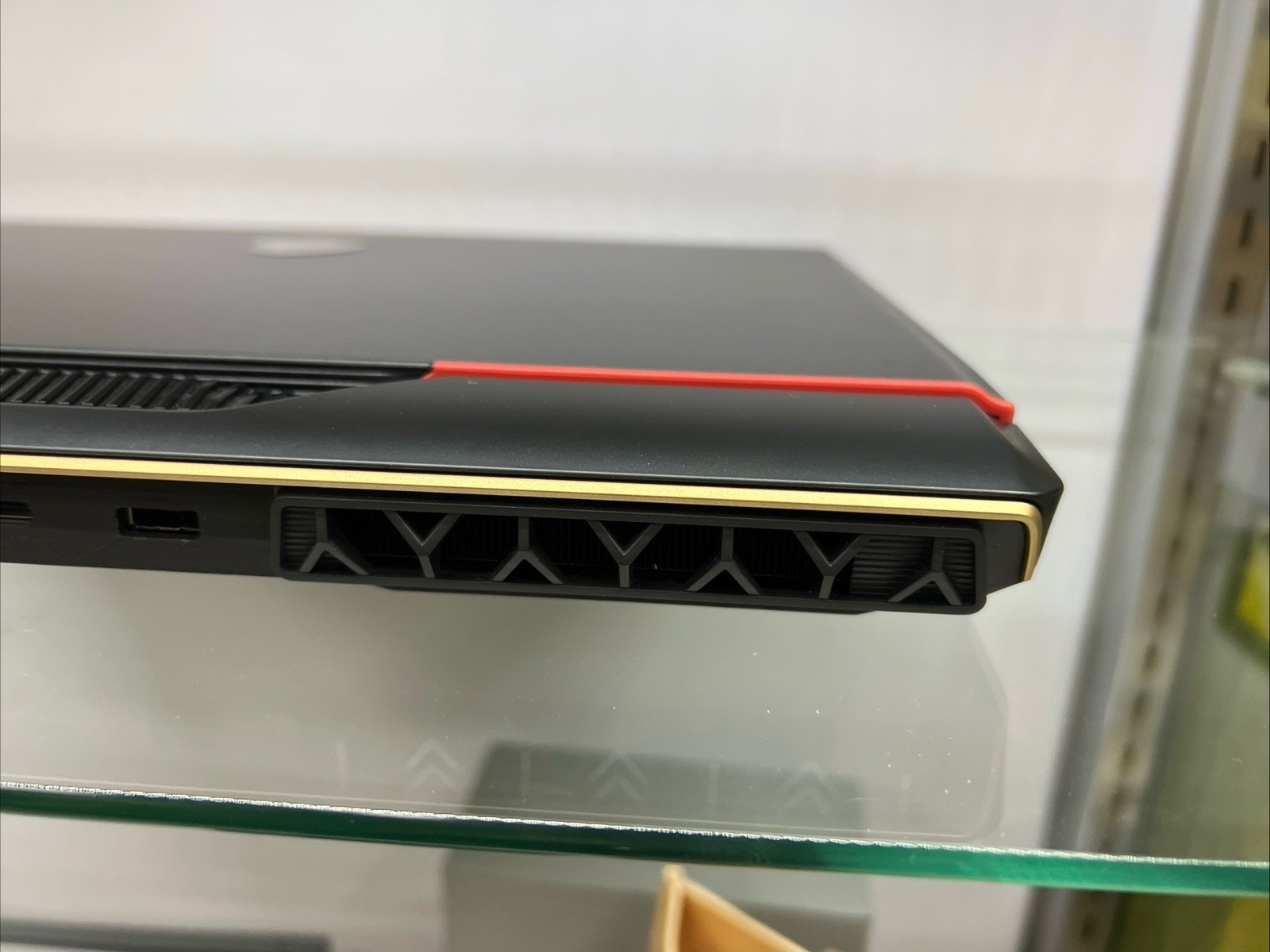 MSI Raider GE78HX Gaming Laptop – RTX 4080, i9-14900HX, 96GB RAM, 4TB SSD 240hz