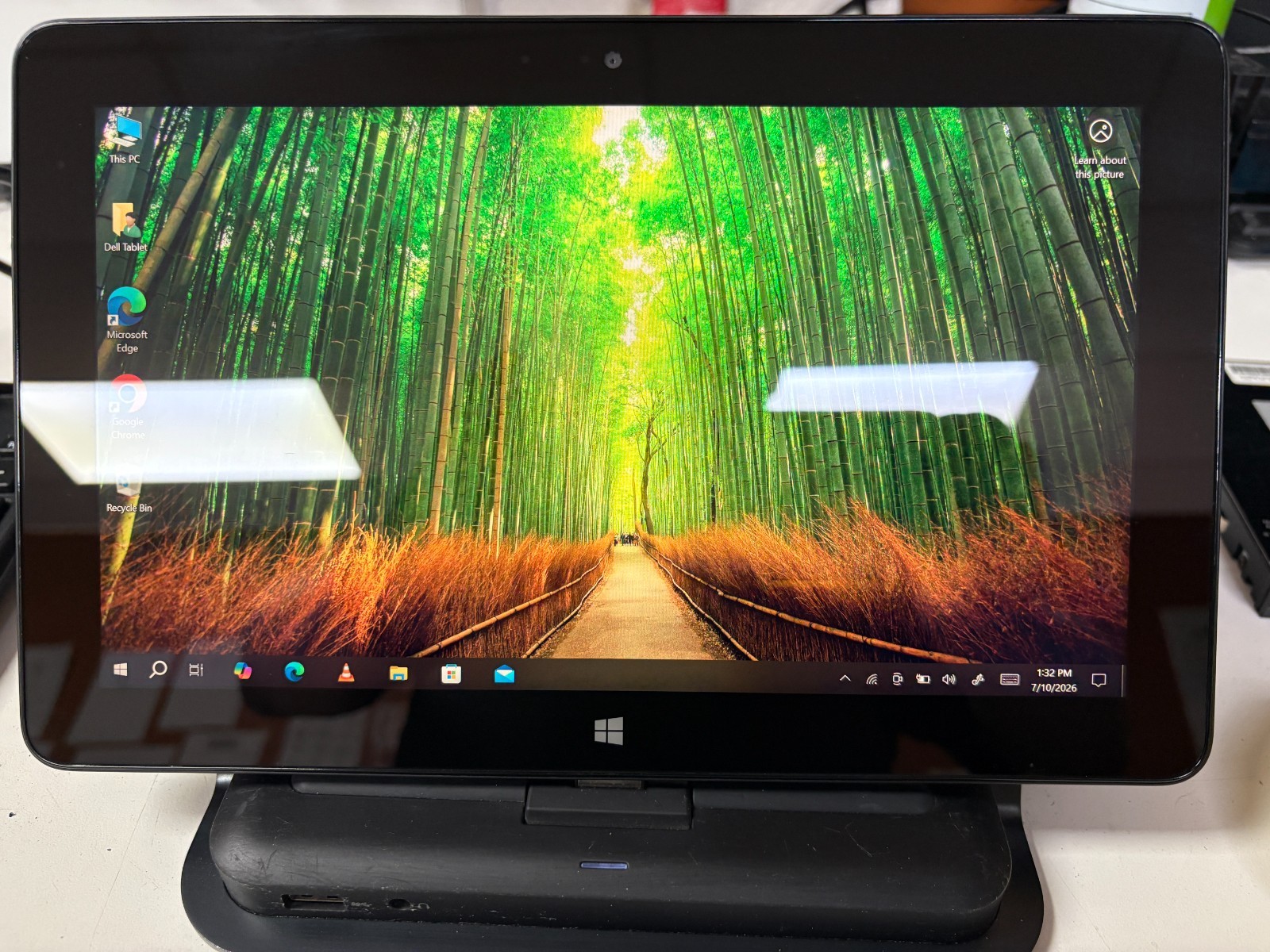 Dell Portable Computer Tablet T07G Windows 10 Pro w/Docking Station/Power Adaptr