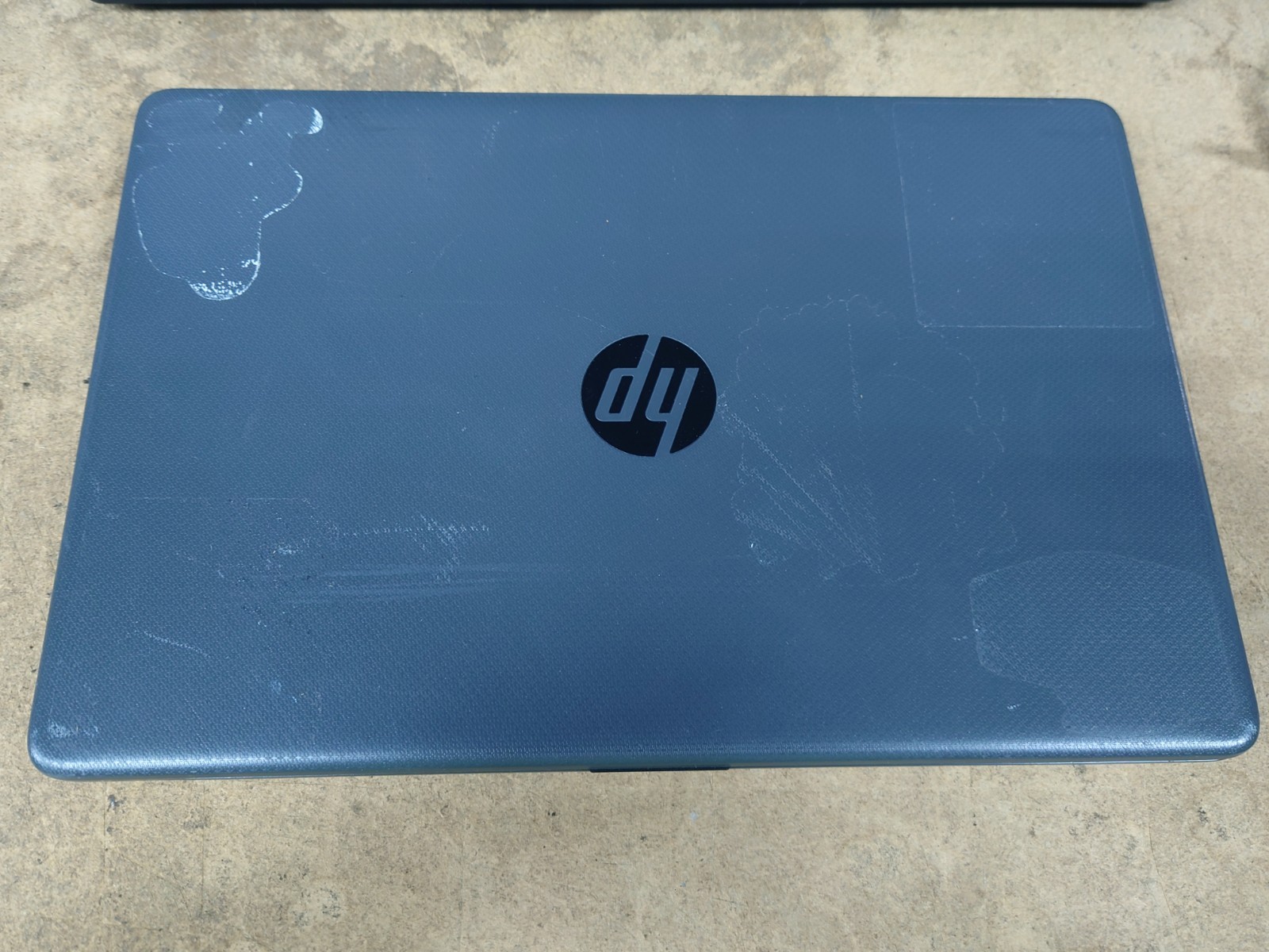 HP 250 G8 15.6″ HD i5-1135G7 16GB RAM No Battery/OS/SSD