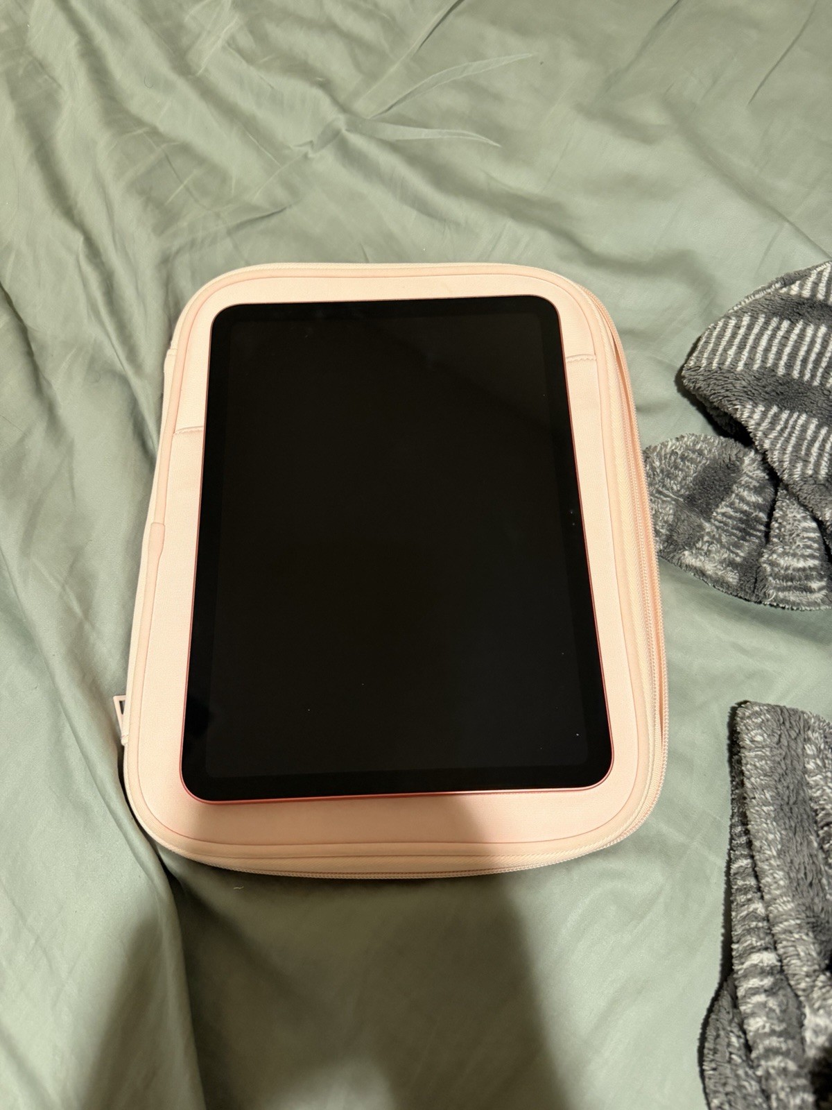 Apple iPad Wi-Fi 128GB Pink Tablet 10.86″ Touch ID USB-C Screen