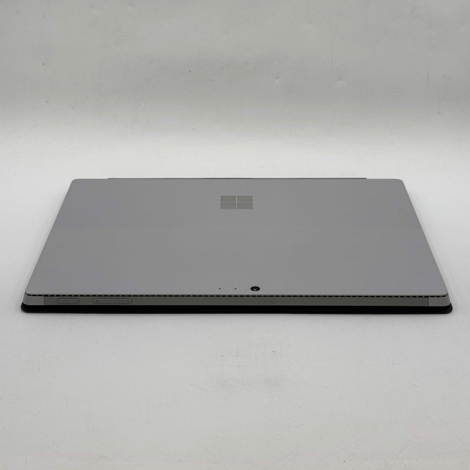 Microsoft Surface Pro 4 1724 12.3″ i5 2.5GHz 8GB RAM 256GB SSD