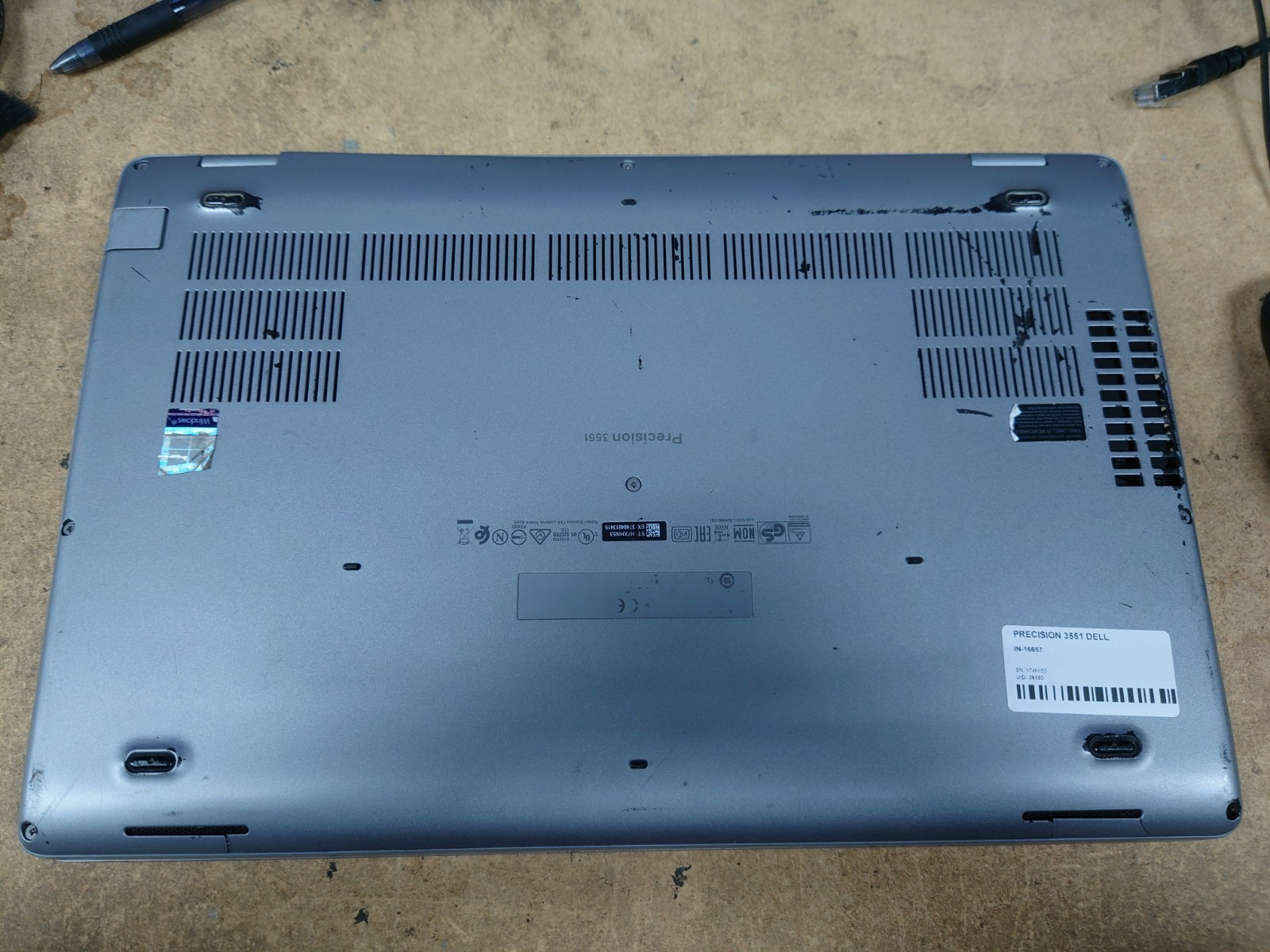 Dell Precision 3551 15.6″ FHD i5-10400H 4GB RAM No OS/SSD