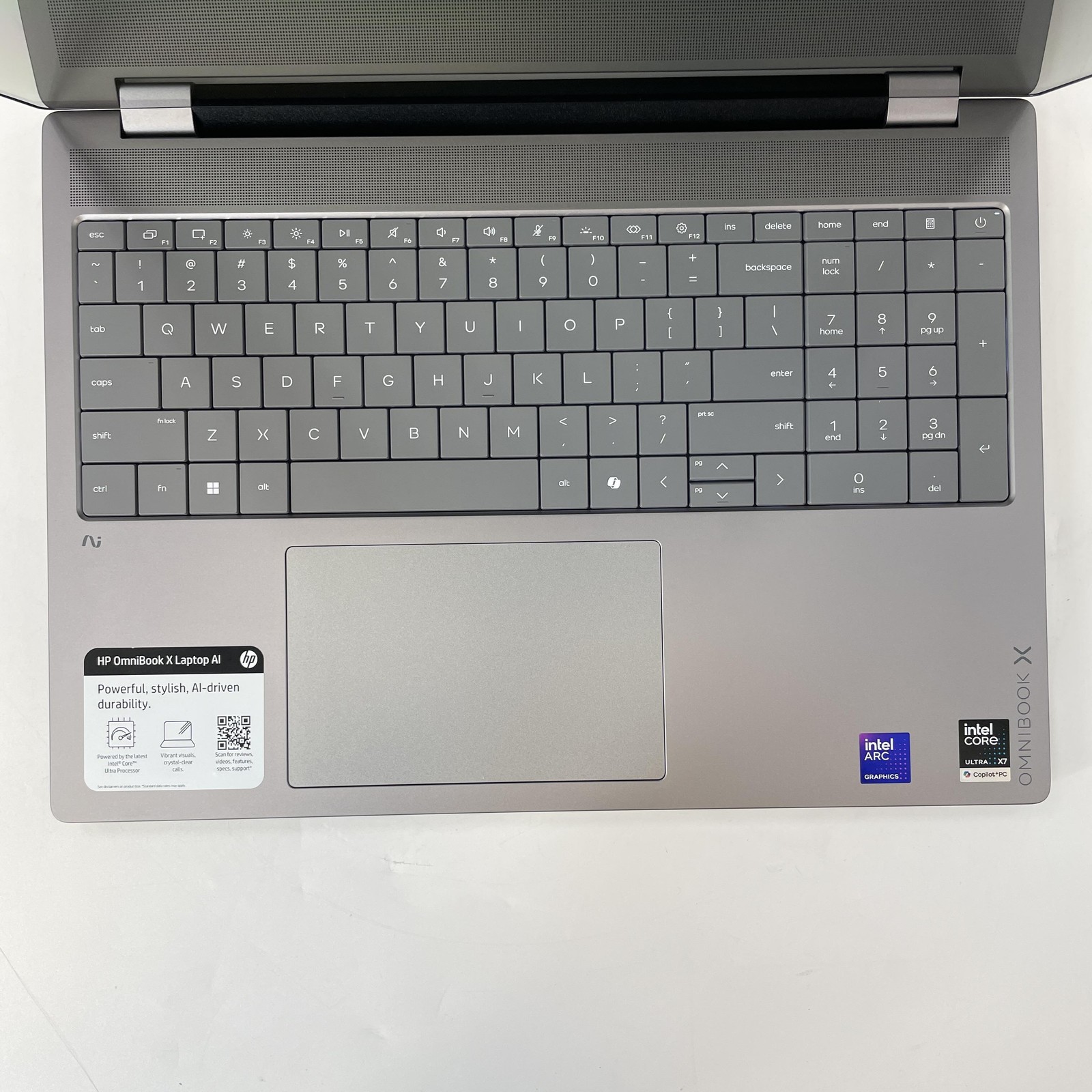 HP OmniBook X 16 2K 120Hz TOUCH 1.9 GHz Ultra X7 358H 32GB 1TB SSD Excellent