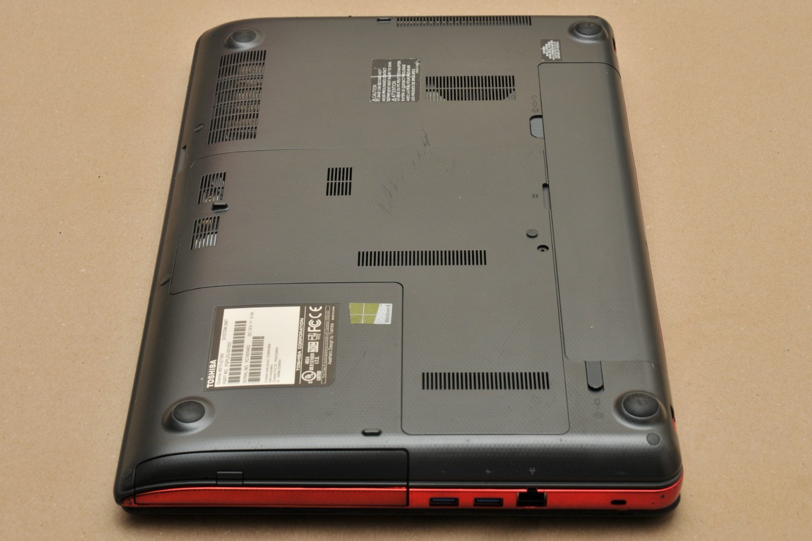 Toshiba Qosmio X875-Q7390 i7-3630QM GeForce GTX 670M 1TB HDD 12GB RAM Windows 8