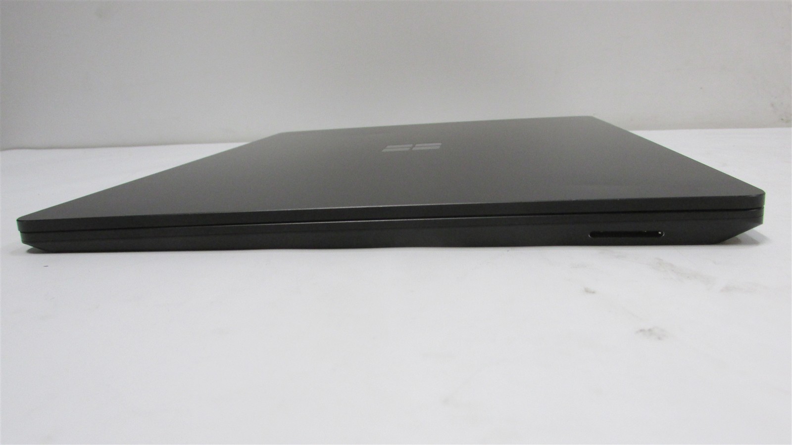 Microsoft Surface Laptop 5 1951 i5-1245U 2.5GHz 16GB RAM 512GB 13.5″ Win 11 Pro