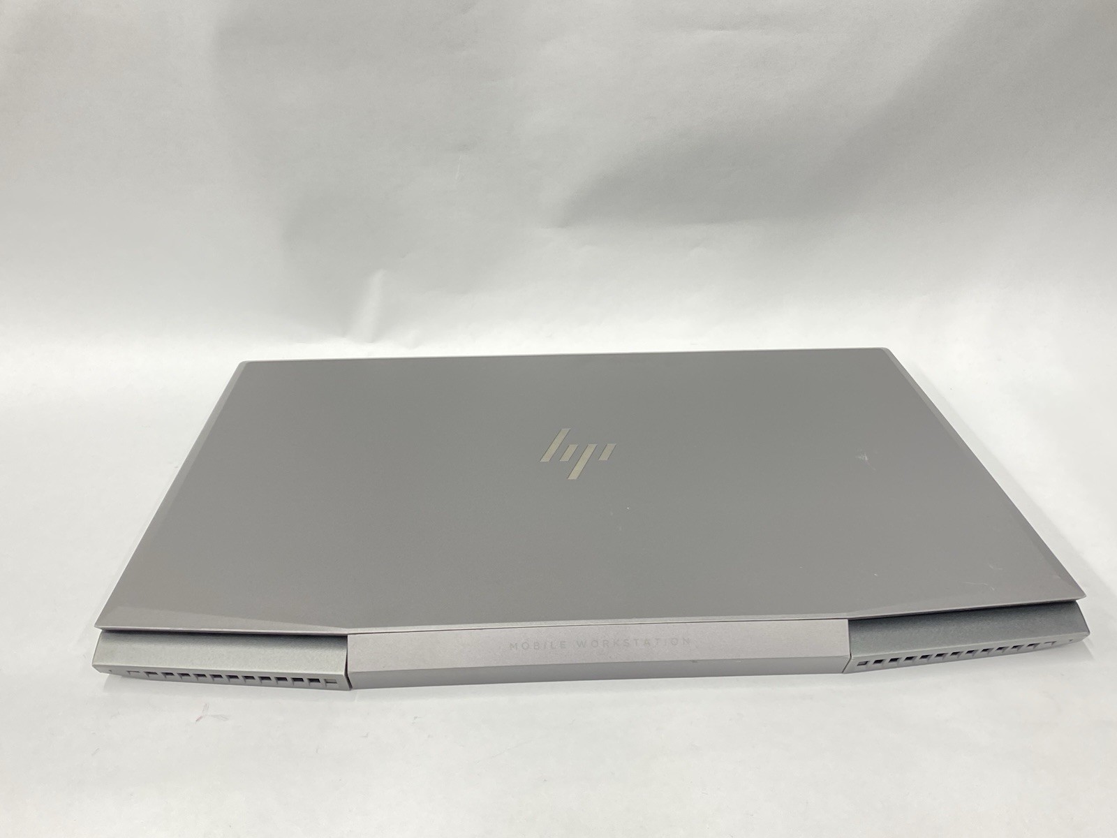 HP Zbook 15v G5 – Touch FHD – i7-8750H – No RAM/SSD/OS – READ
