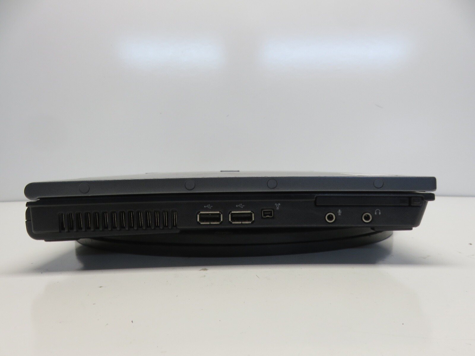 HP Compaq 6910P Intel Core 2 Duo T7300 2000MHz 2048 MB NO HDD No Batt