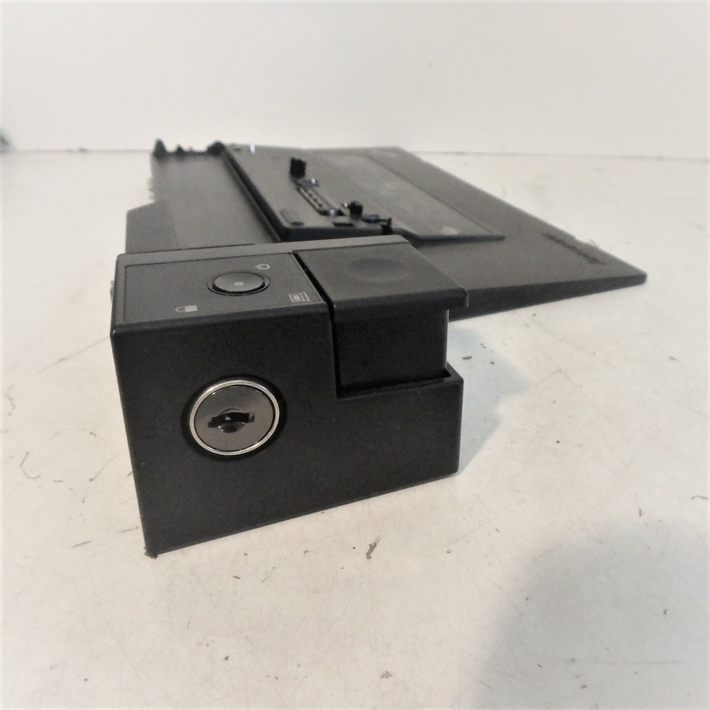 IBM Lenovo ThinkPad Mini Dock Series 3 4337 0C10040, 04W3940 w/o Keys #0C10040