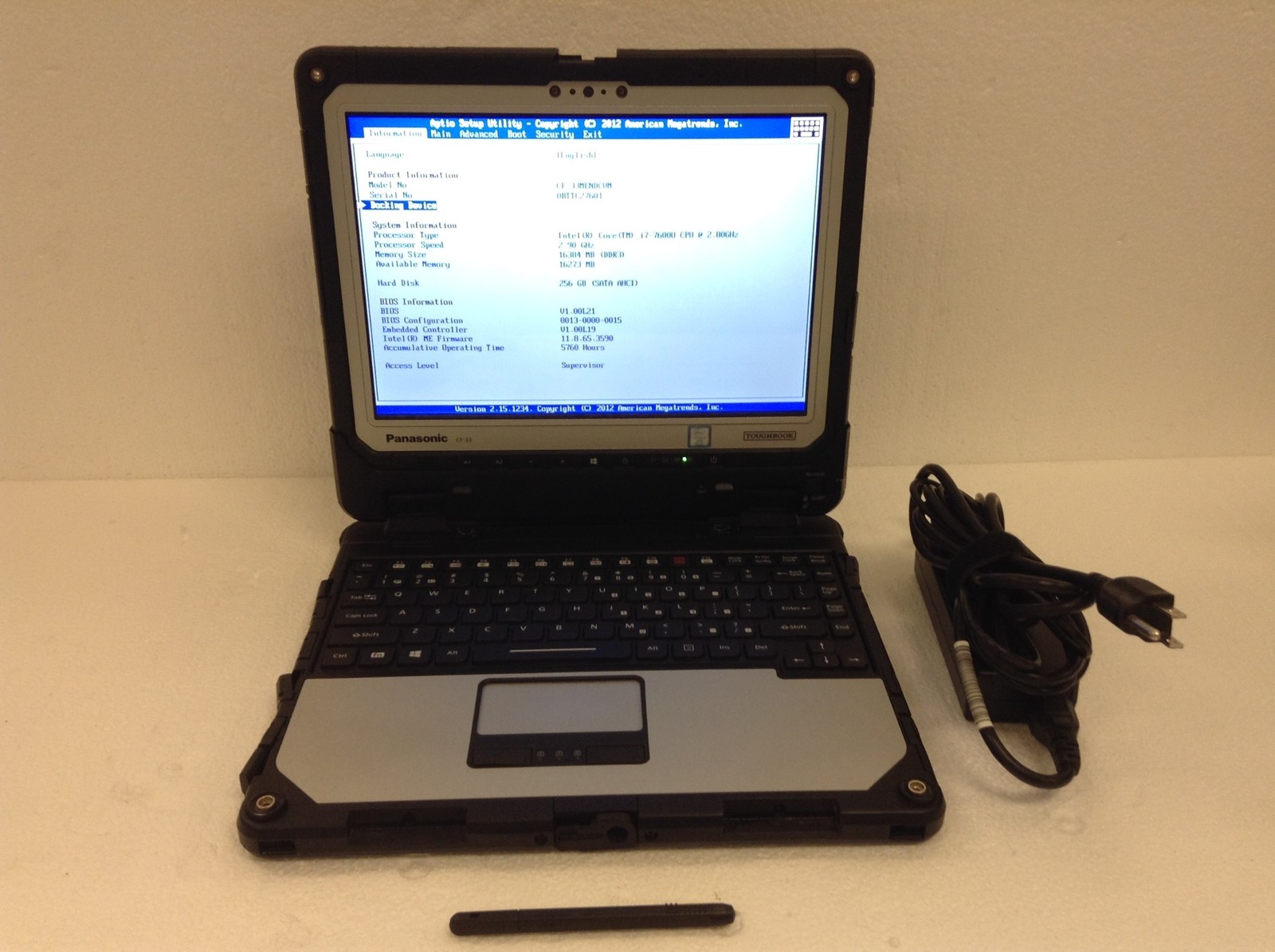 Panasonic Toughbook CF-33 MK1 Touch i7-7600U w/5K Hours, 16GB, 256GB, 2x Batt