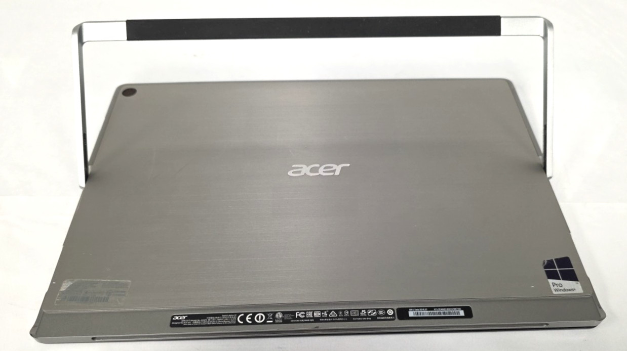 Acer Switch Alpha 12|4GB RAM|128GB SSD| Cracked Screen|NO POWER/FOR PARTS/REPAIR