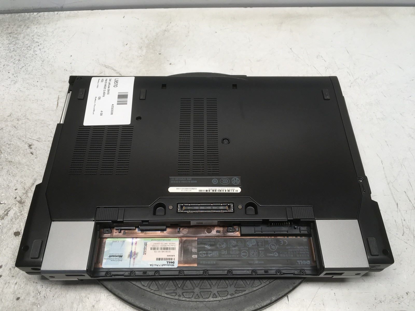Dell Latitude E6410 Intel i5-M520 2.4GHz 4 GB NO HDD No Batt