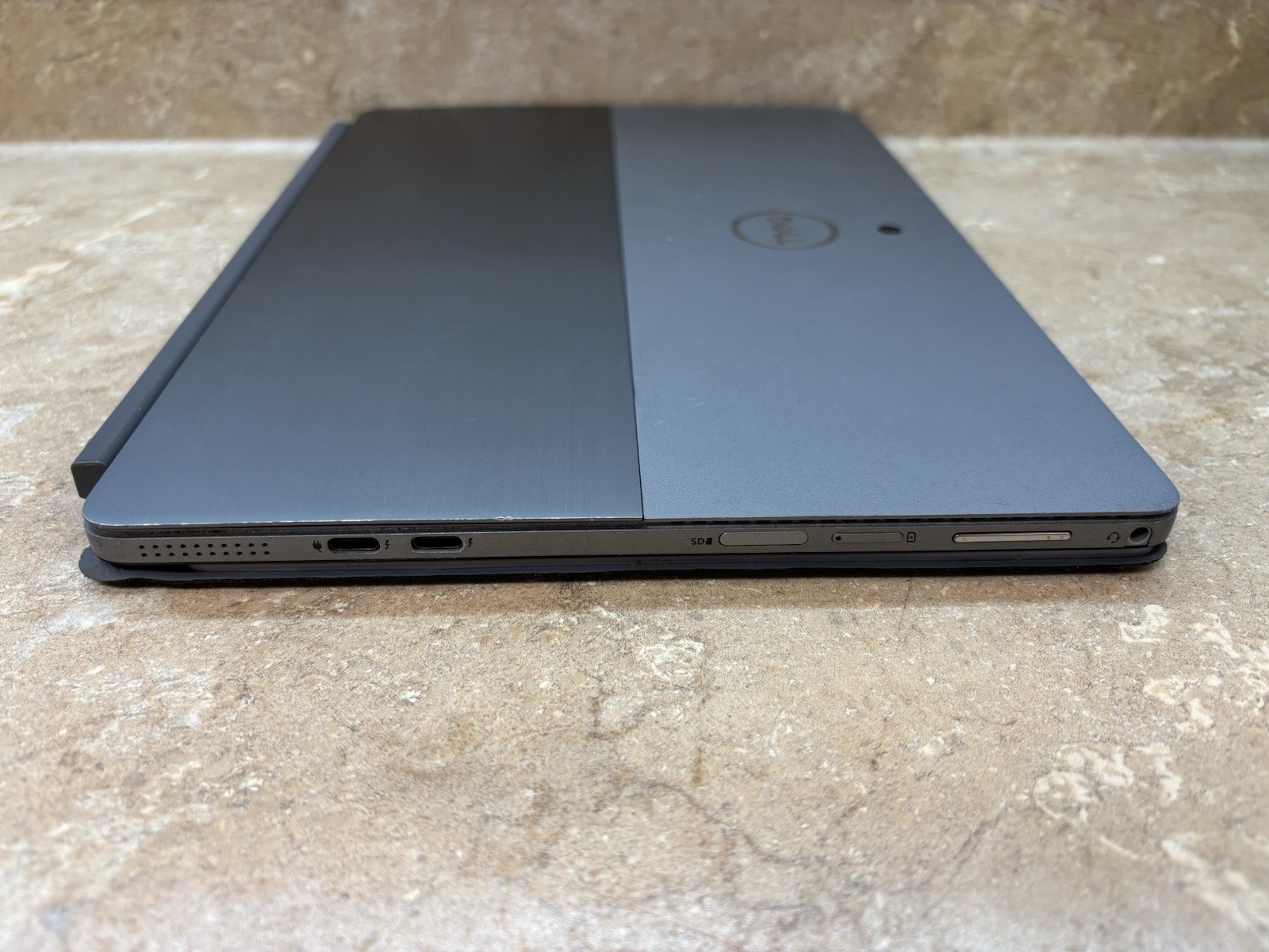 Dell Latitude 7000 2-in-1 Laptop Touchscreen i5 8GB RAM 256GB SSD
