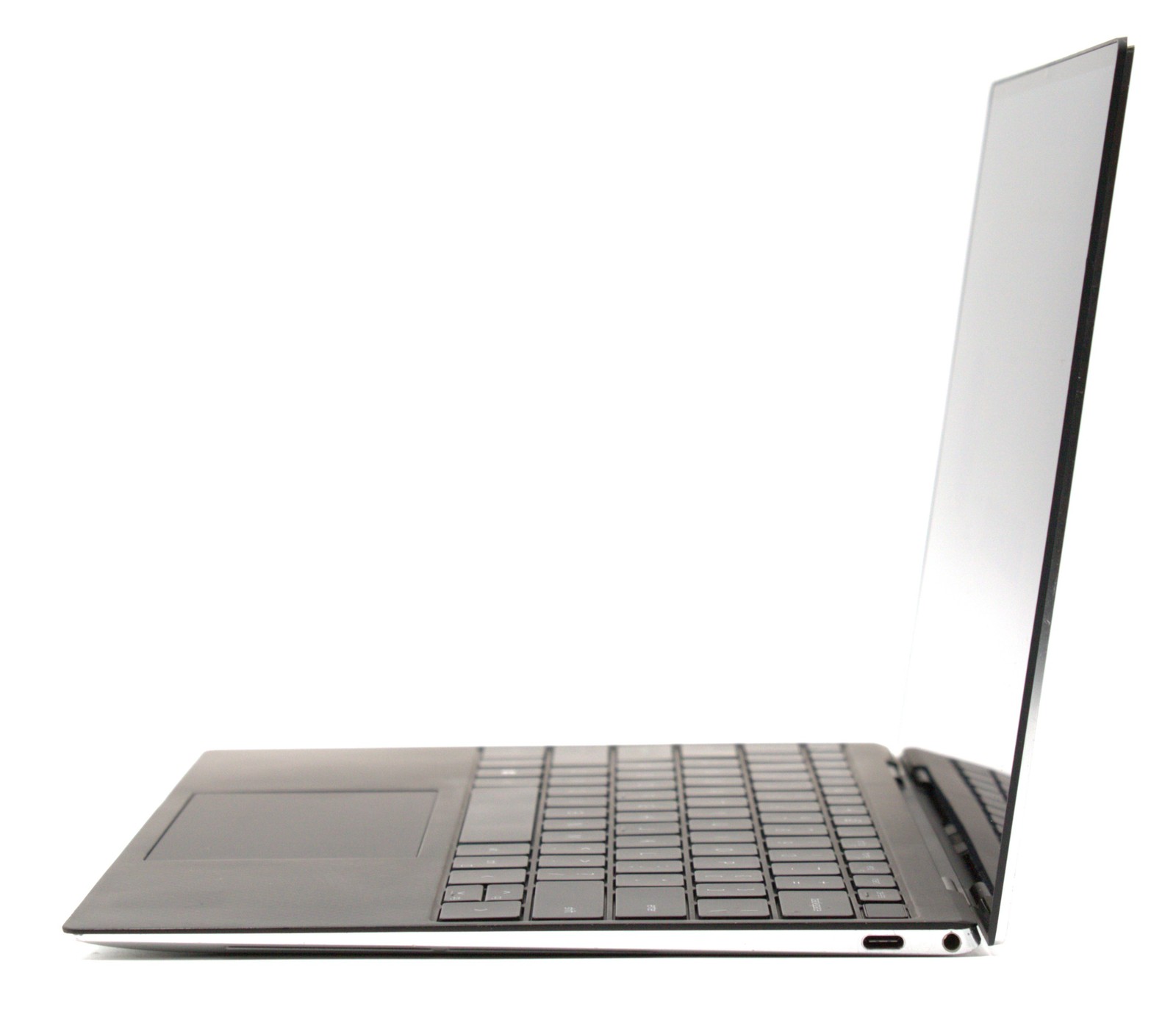 Dell XPS 15 9520 – i7-12700H – 16GB RAM – RTX 3050 – 512GB SSD – Silver