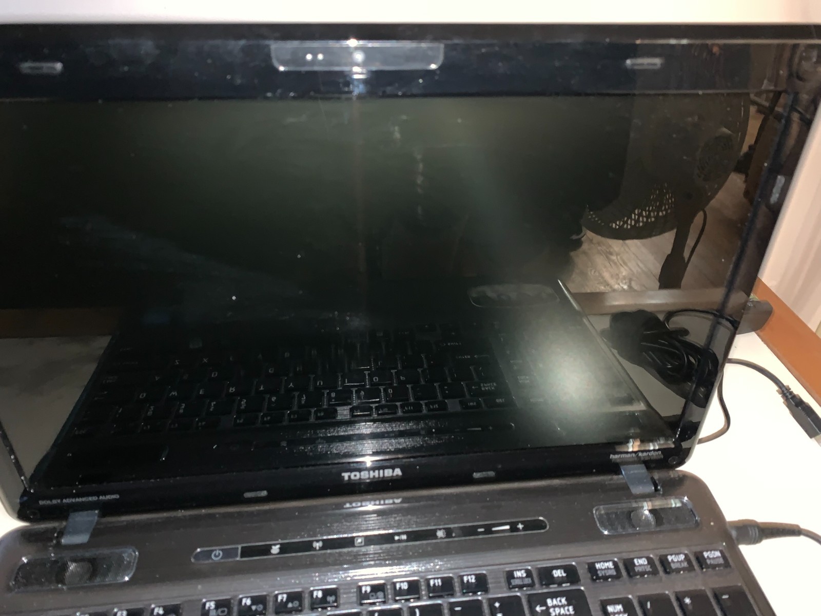 LAPTOP INTEL icore 7 cpu 2.20GHz 32mb Graphic card storage 699GB 64 SYSTEM