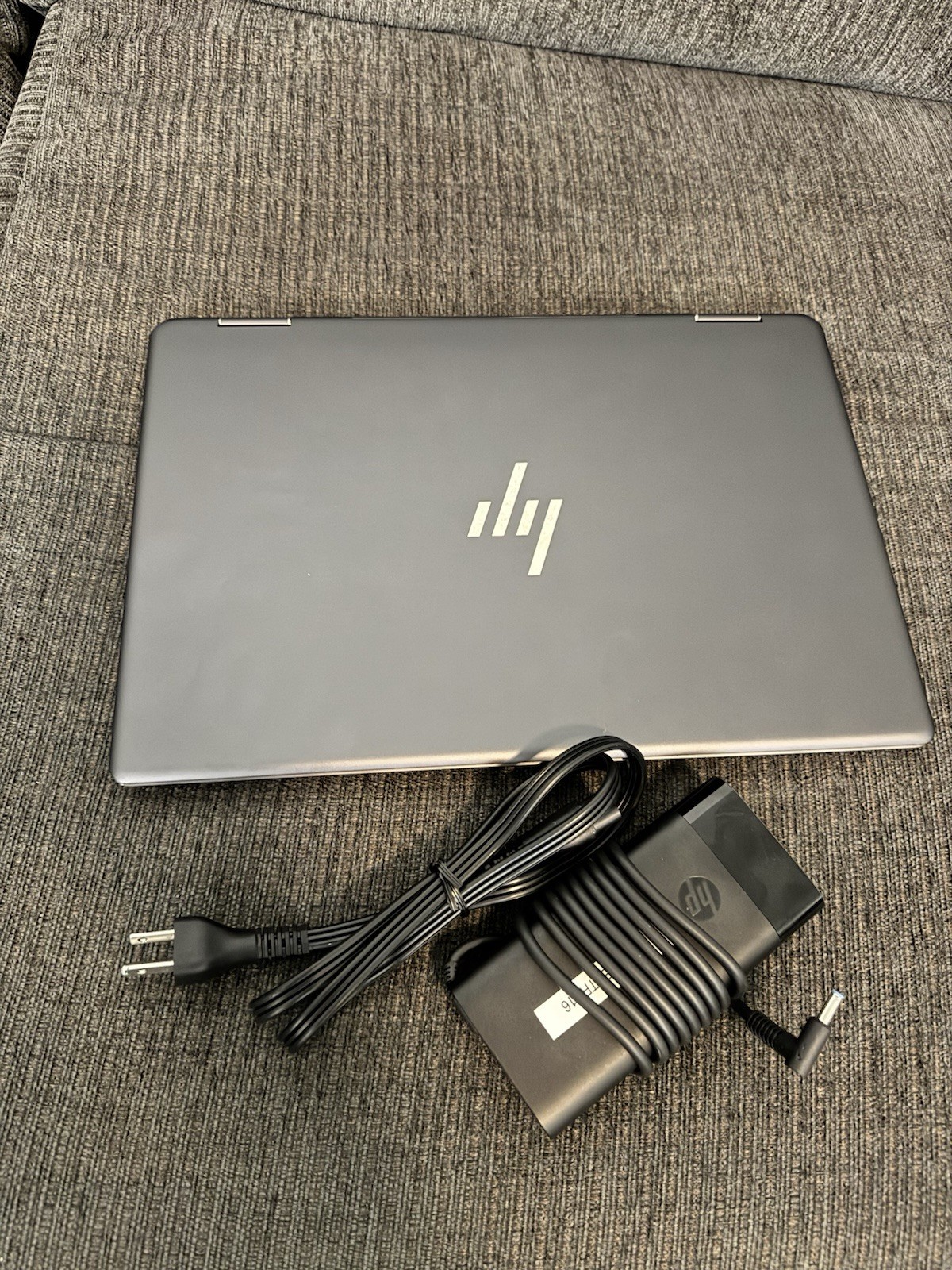 HP Spectre x360 16” (512GB SSD Intel Core i7-11390H 3.2GHz 16GB RAM) Touch