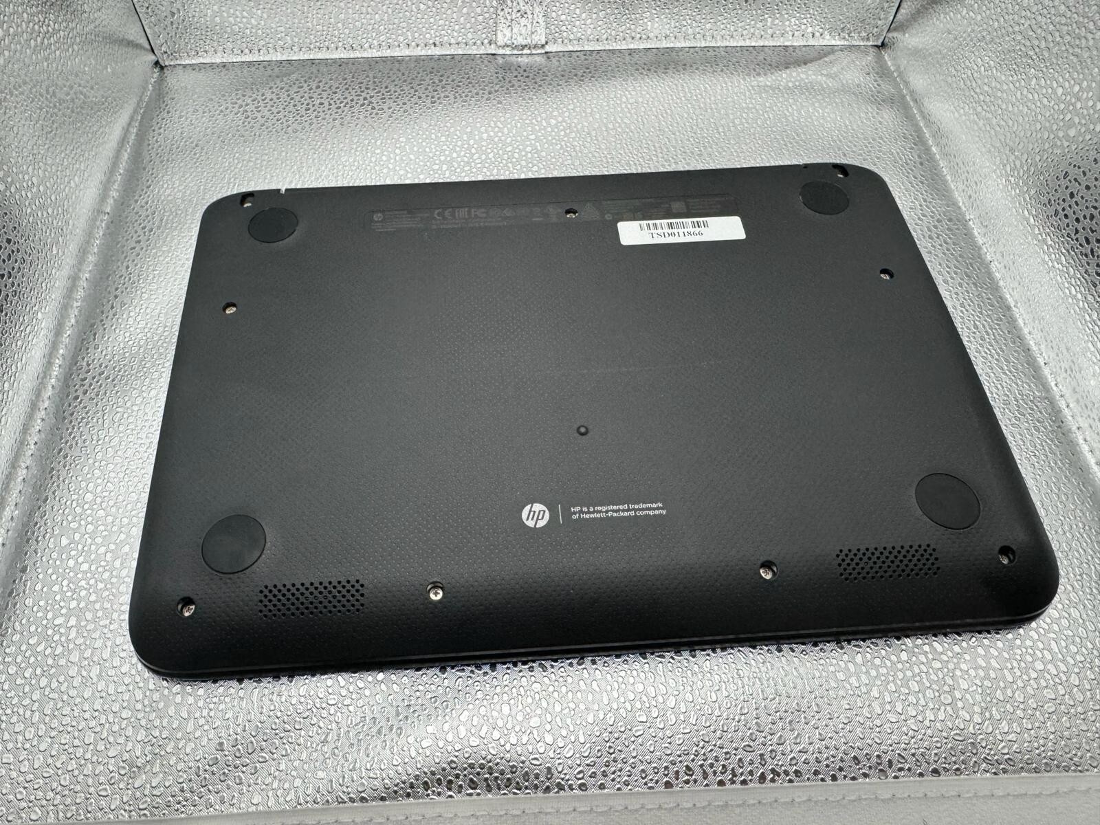HP Chromebook 11 G4 11.6″ Intel 2.16 GHz 4GB RAM 16GB eMMC Bluetooth HDMI Webcam