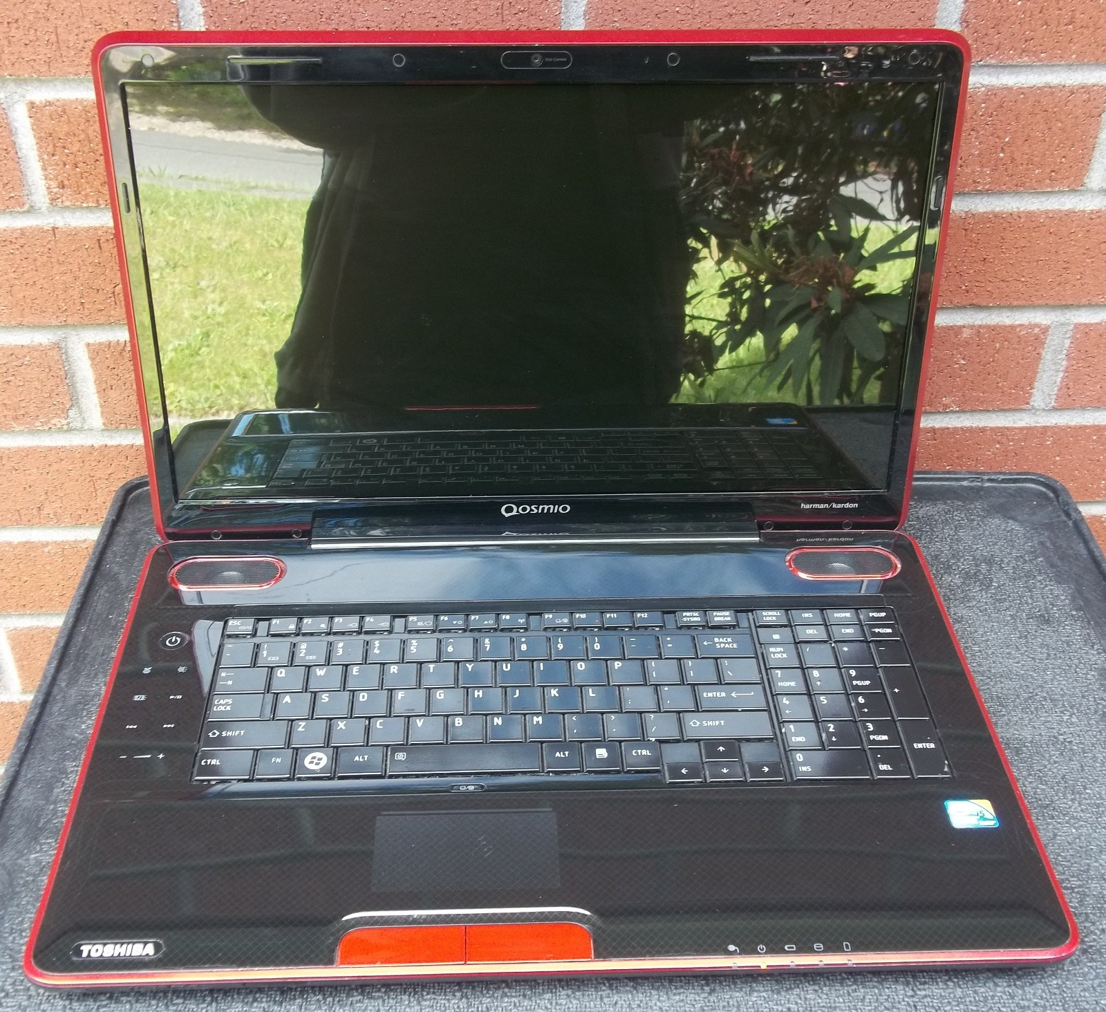 Toshiba Qosmio X505-Q860 18.4″ laptop, complete and functioning, see details