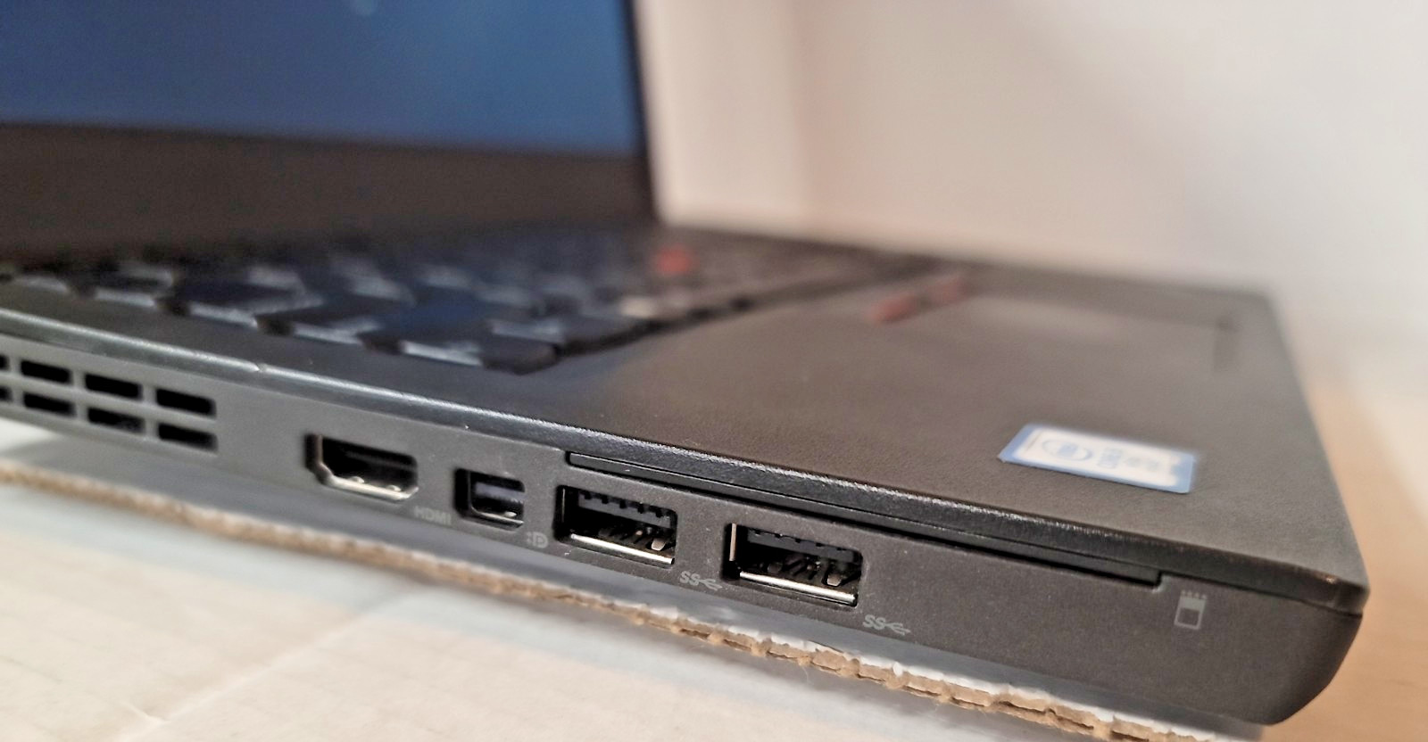 Lenovo ThinkPad X260 Intel Core i5-6300U 8GB RAM, 320GB HDD Windows11 double bat
