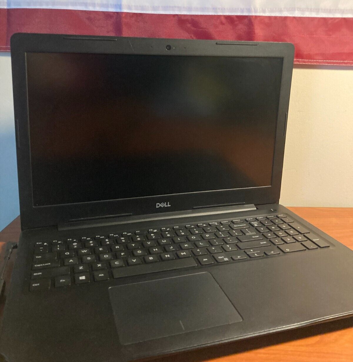Dell Latitude 3590 Core i3 8130U 2.2GHz 4GB RAM 500GB HDD *FOR PARTS* **READ**