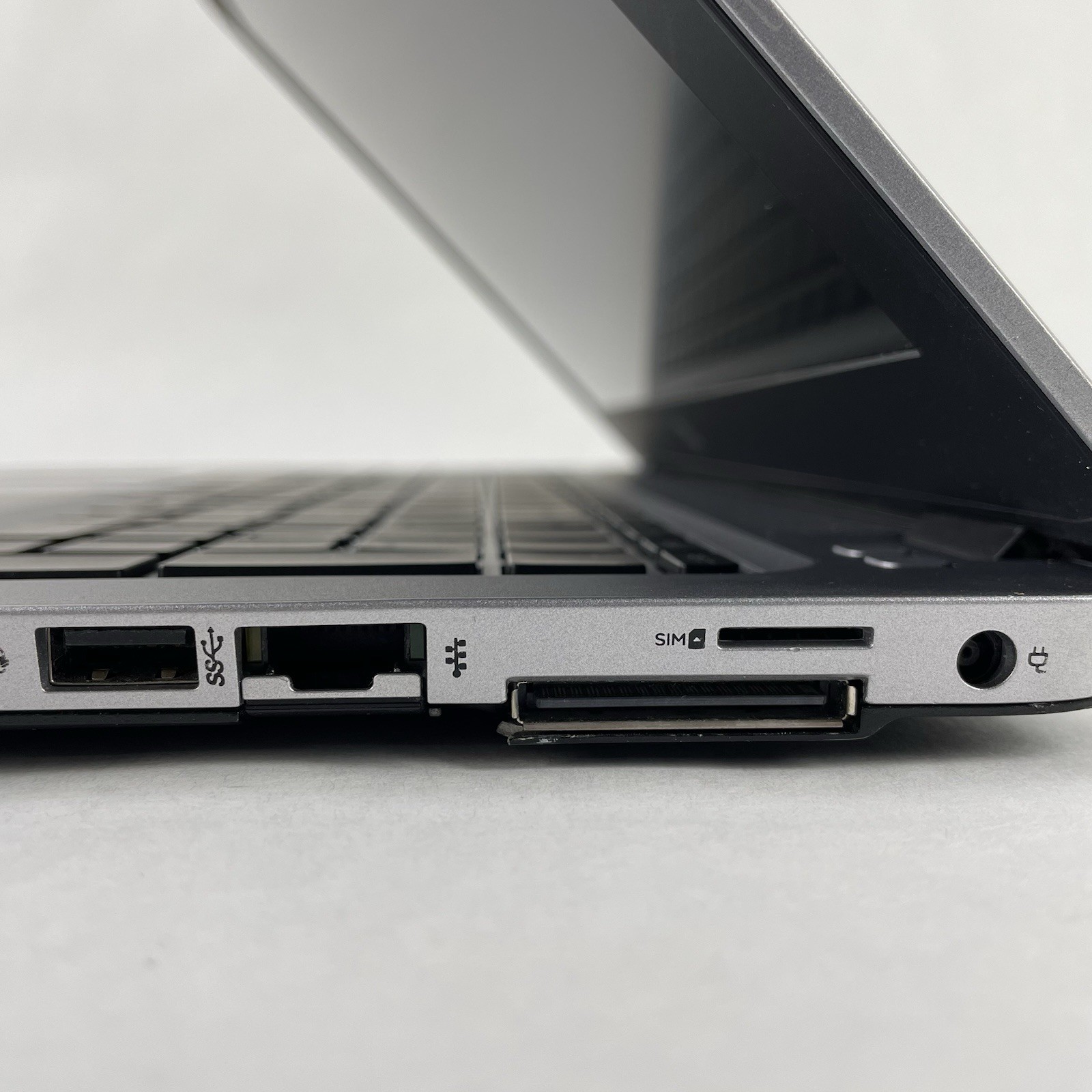 HP EliteBook 850 G4 15.6″ i5-7200U 2.50 GHz 8 GB RAM No SSD No OS No Batt – READ