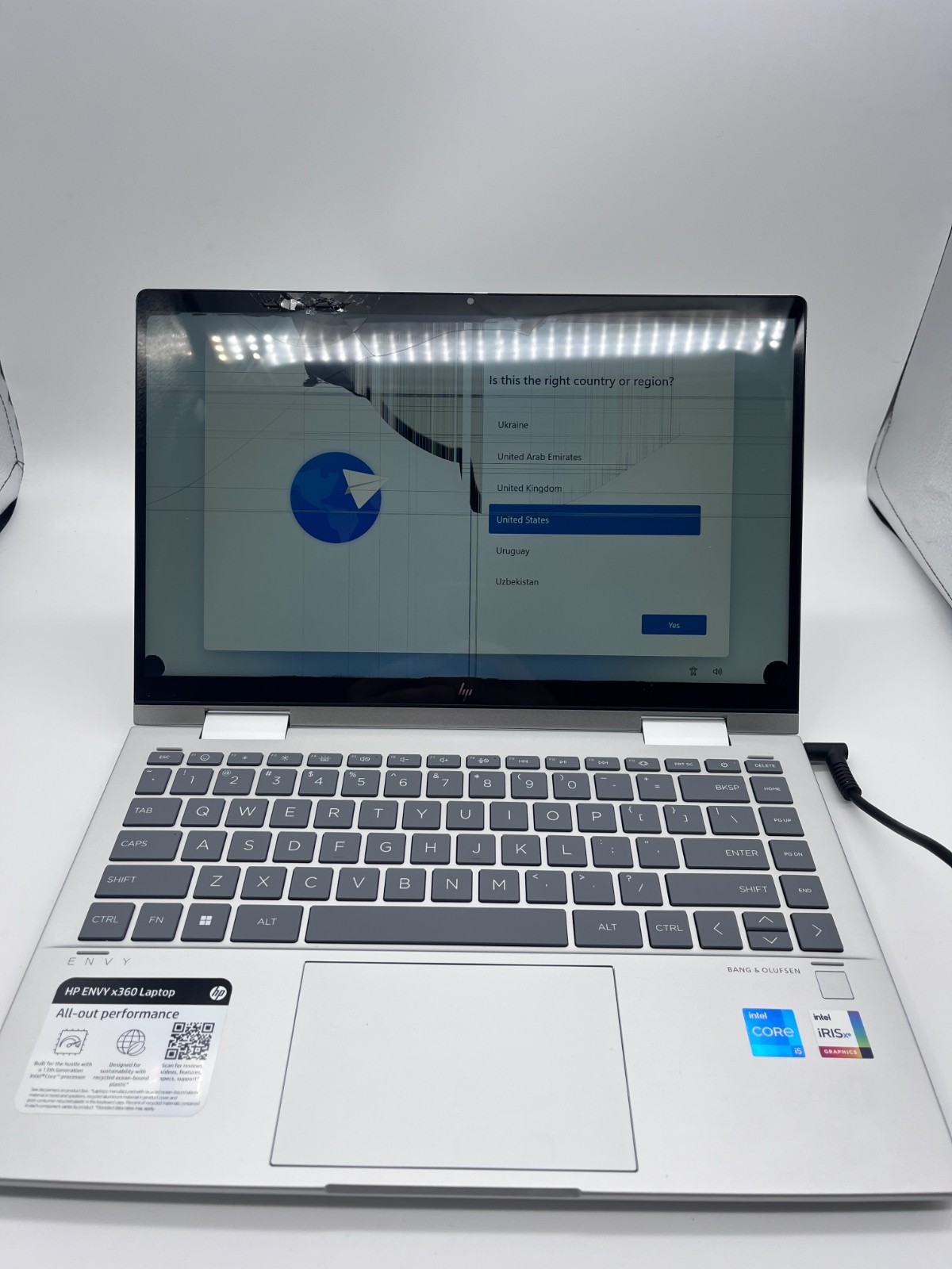 HP Envy x360 14-es0013dx 2-in-1 Touch i5-1335U 8/512GB SSD External Monitor Only