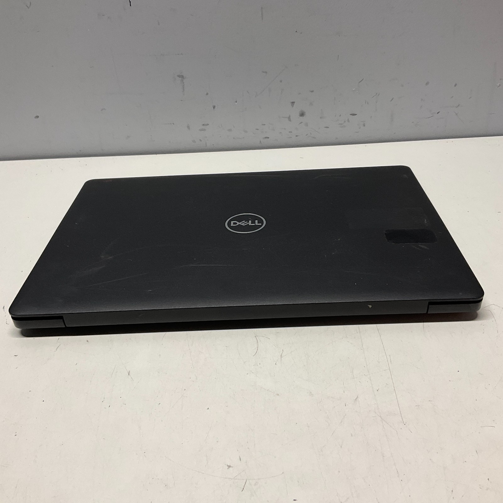 Dell Latitude 3590 Laptop i5-8250U 1.60GHz 8GB RAM 128GB SSD 15.6″ NO AC WIN 11