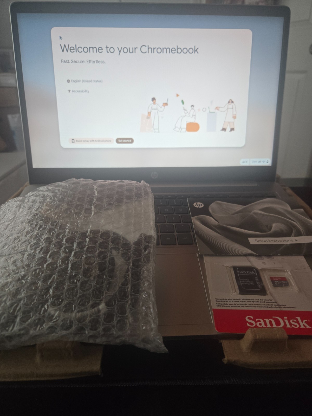 HP Chromebook 15.6 15a-nb0013dx Intel N200 8GB 64GB + 256GB card Natural Silver