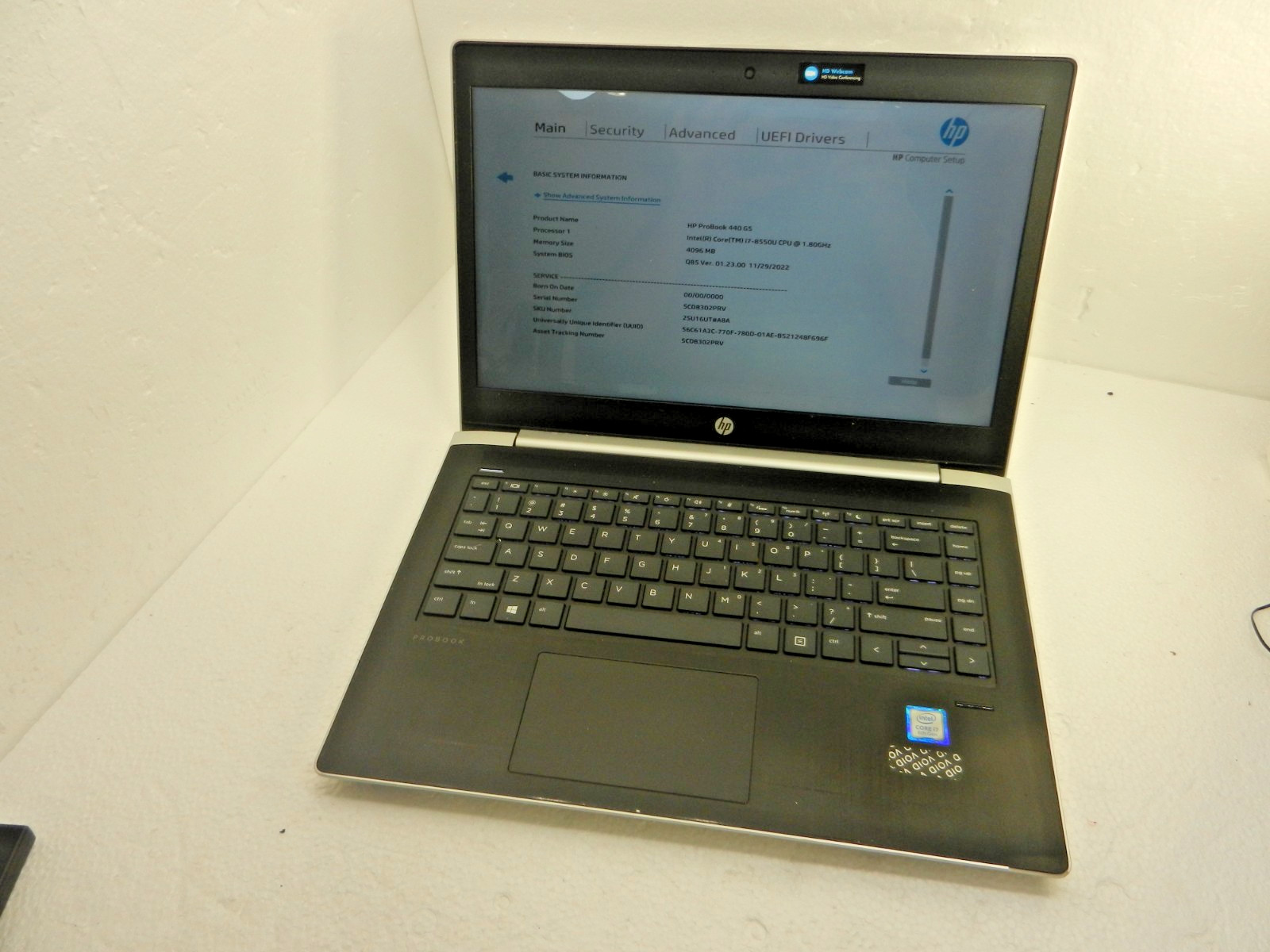HP ProBook 440 G5 LAPTOP – Intel Core i7-8550u @ 1.80Ghz / NO RAM / NO HDD