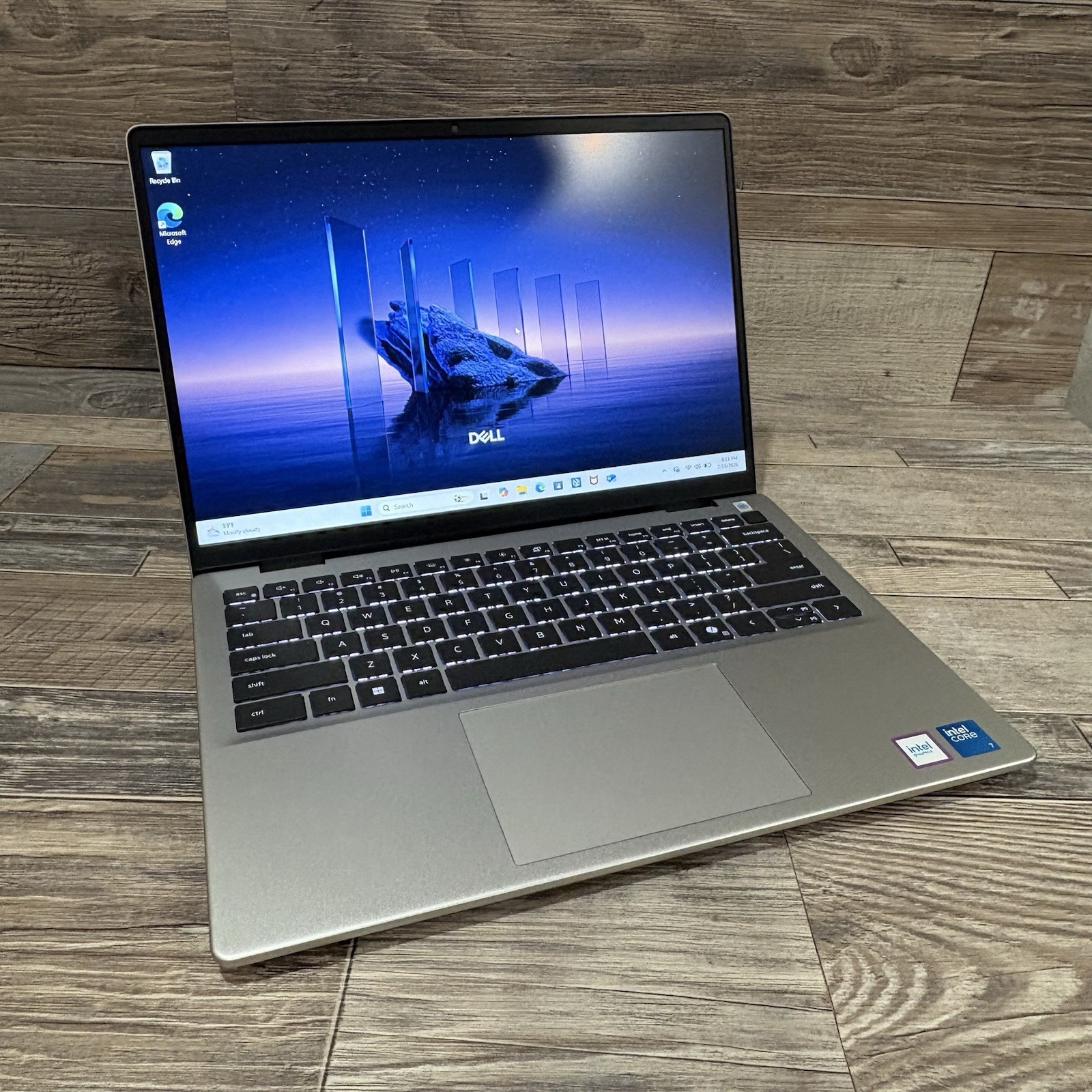 Dell 14 DC14250 14″ Core 7 150U 1.8GHz 16GB RAM 1TB SSD Open Box