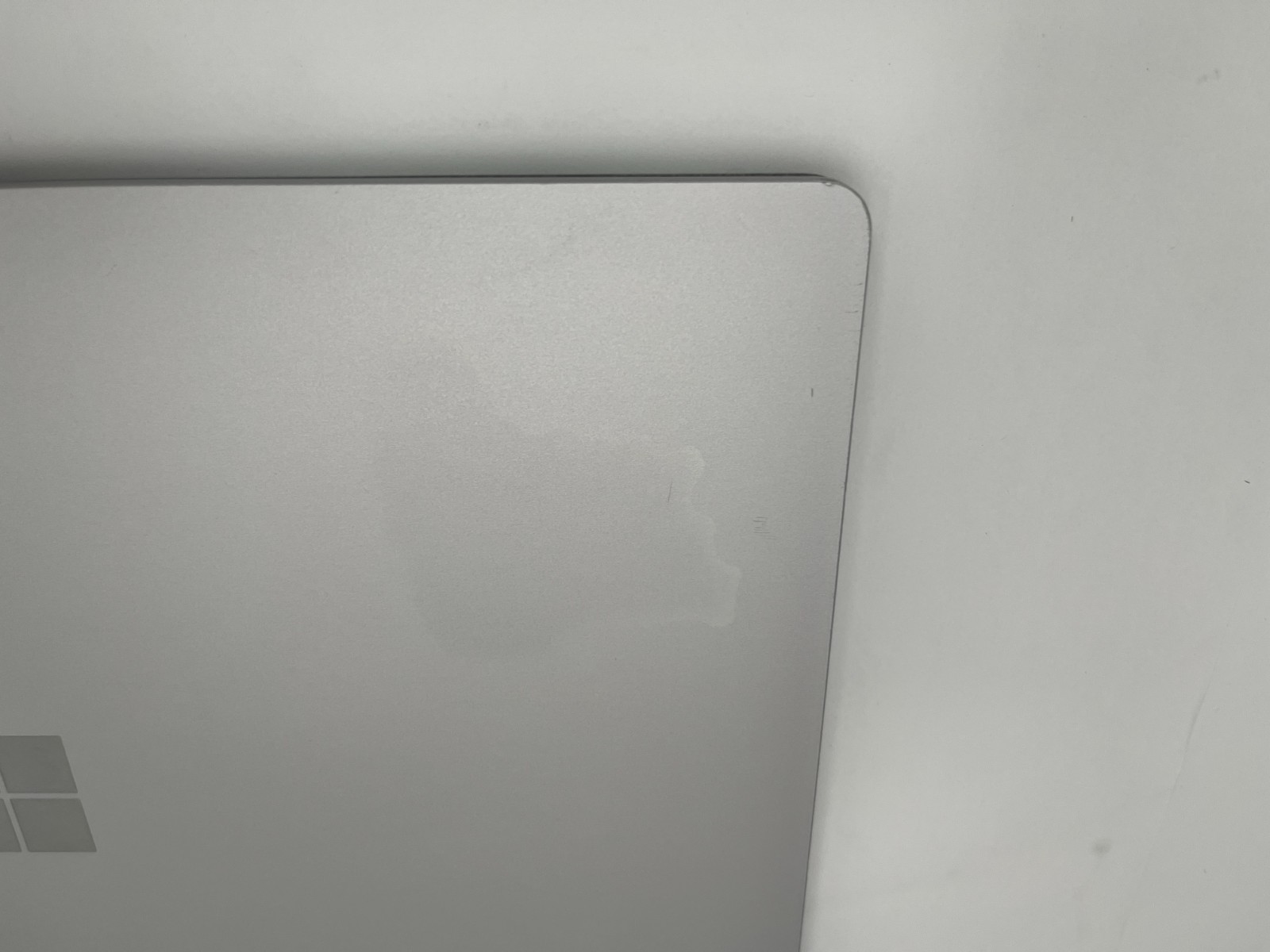 Microsoft Surface Laptop 4 1950 13.5″ Touch i5-1145G7 16GB RAM 500GB NVME