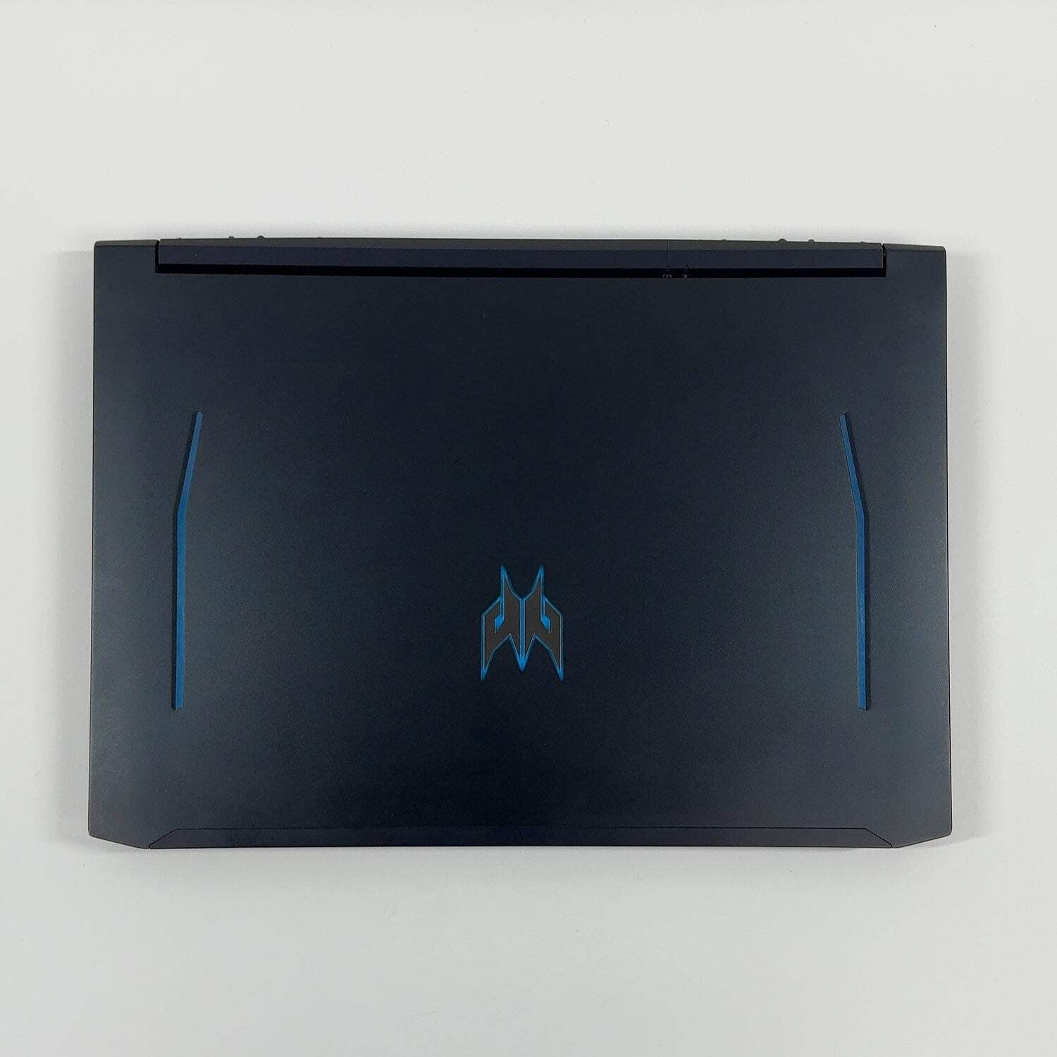 Broken Acer Predator Helios 300 i7-10750H 16GB RAM 512GB SSD GTX 1660 Ti READ