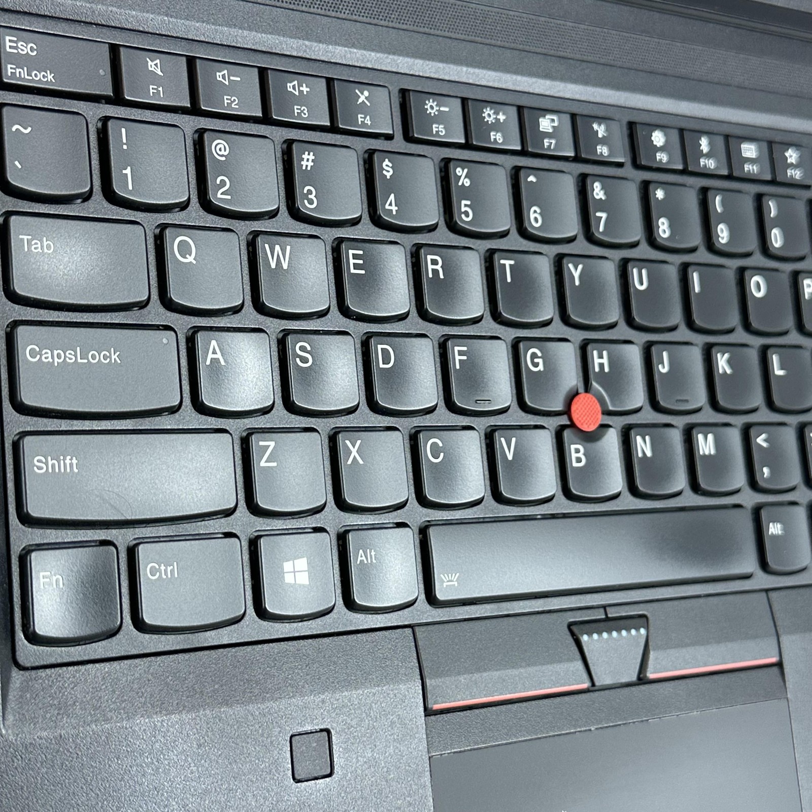 Lenovo ThinkPad P51 15.6 FHD i7-7700HQ 24GB 256GB SSD/500GB HDD Quadro M1200