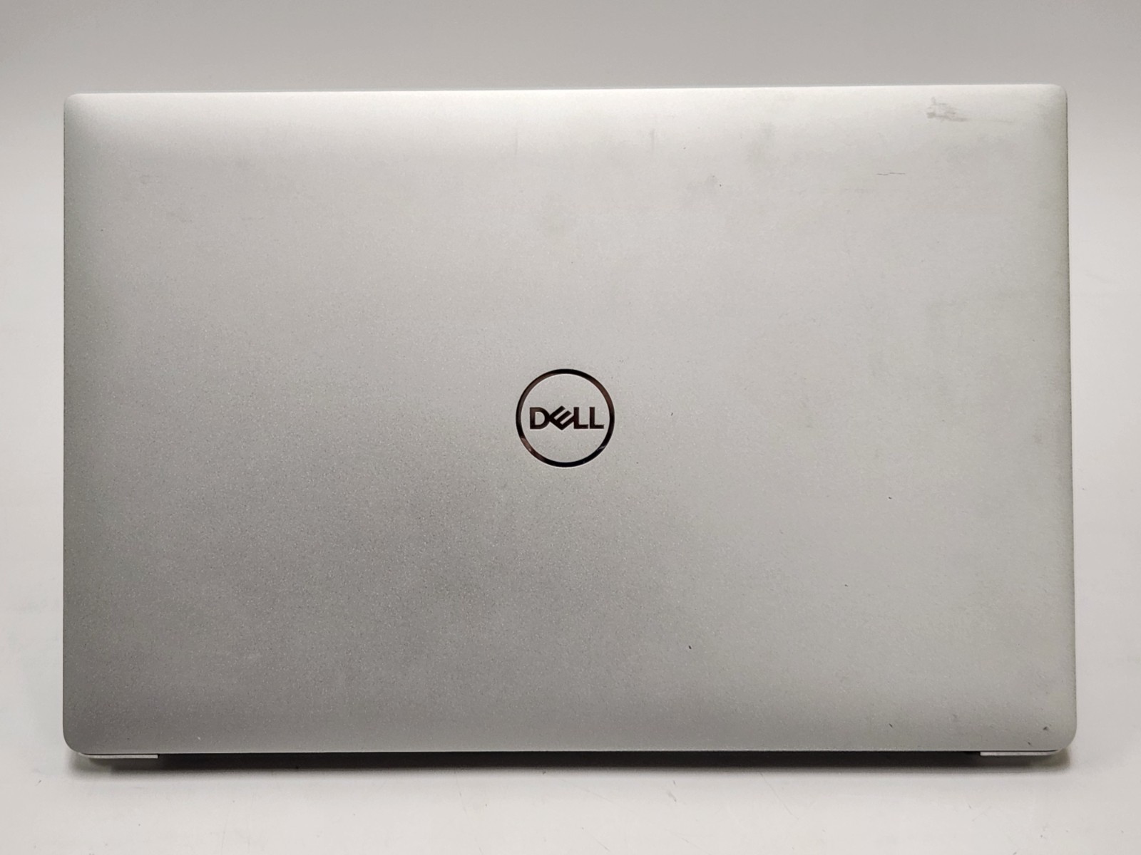 Dell Precision 5530 15.6″ FHD i7-8850H 2.6Ghz 16GB RAM 256GB SSD W11P P1000 + AC
