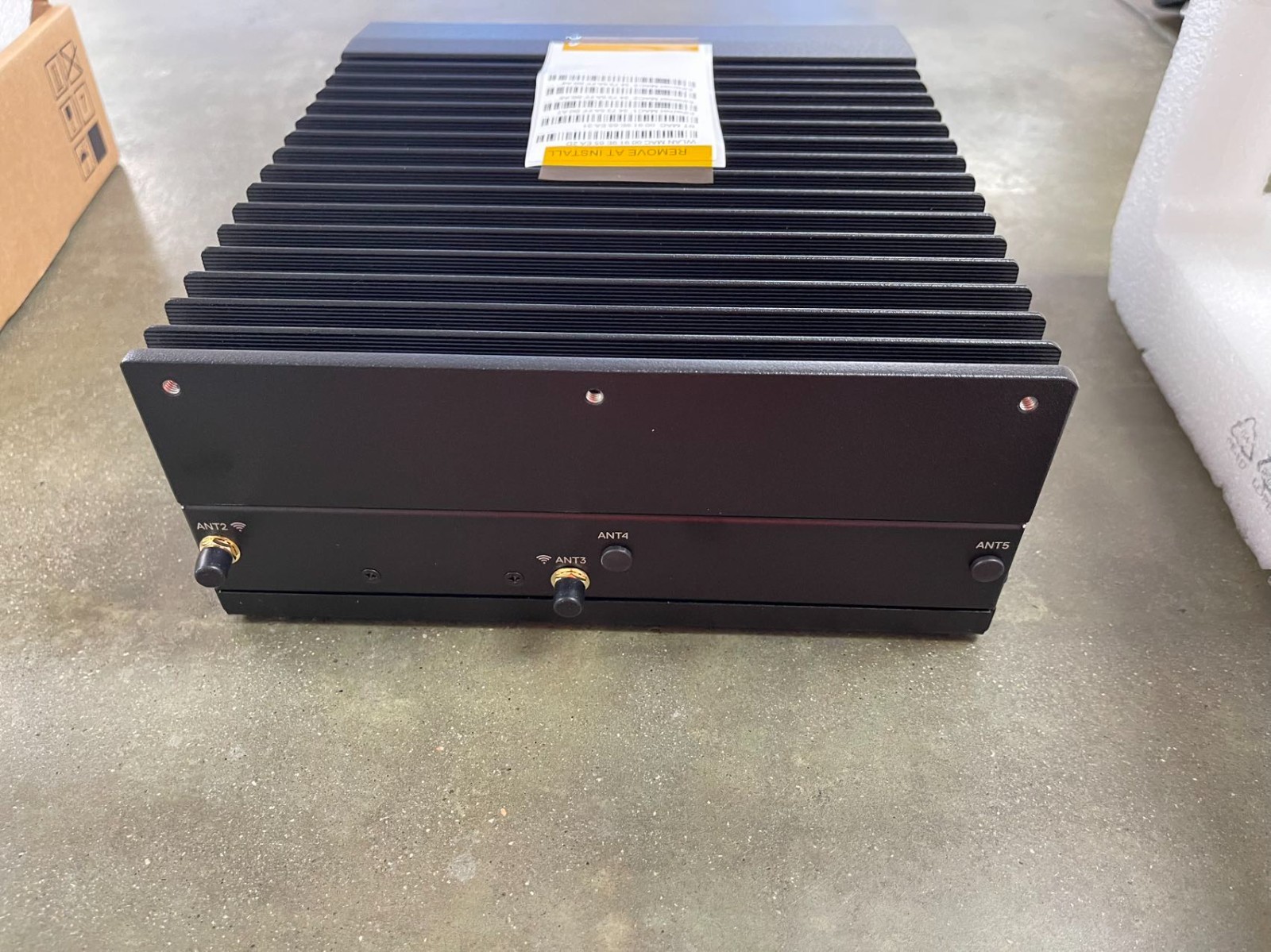 Dell Gateway 5200 i3 8GB 256GB Edge Network Platform Gateway YW8GJ