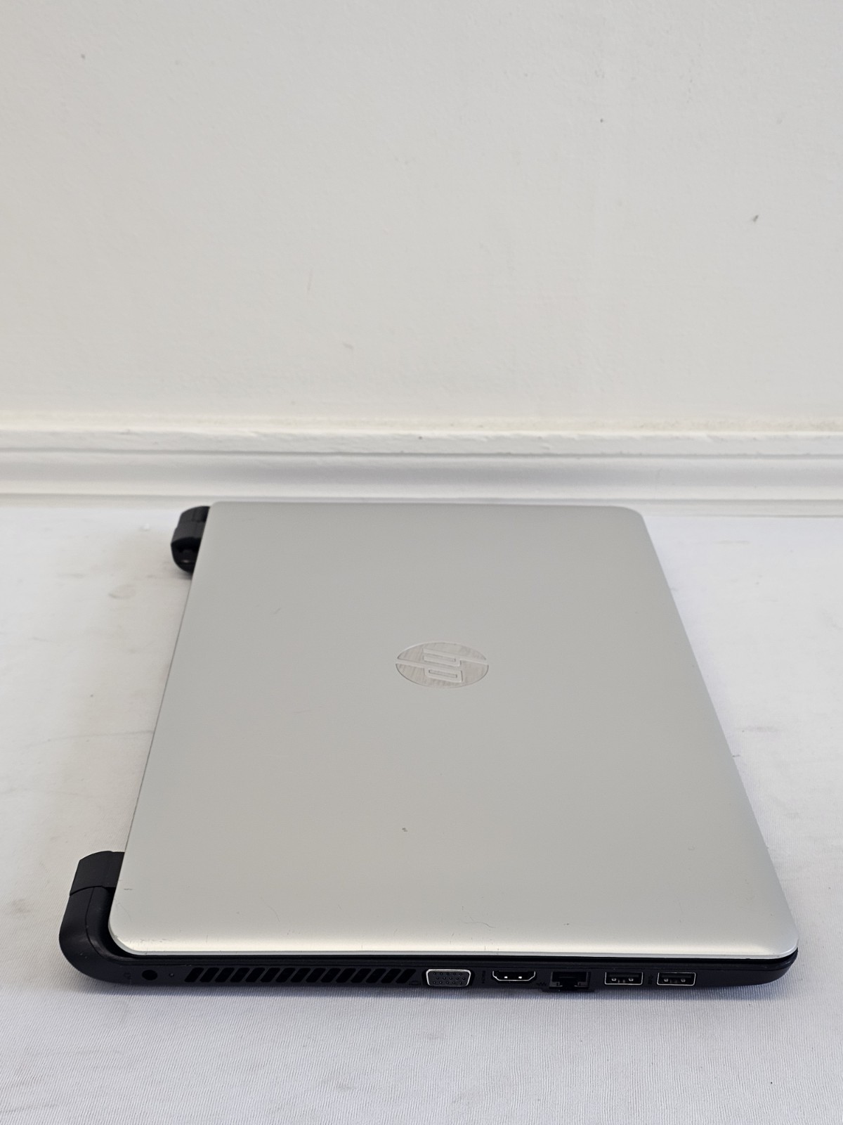 HP 350 G1 Laptop – Intel i5-4200u – 8GB RAM – 1TB HDD – NO BATT – Win 10 – READ