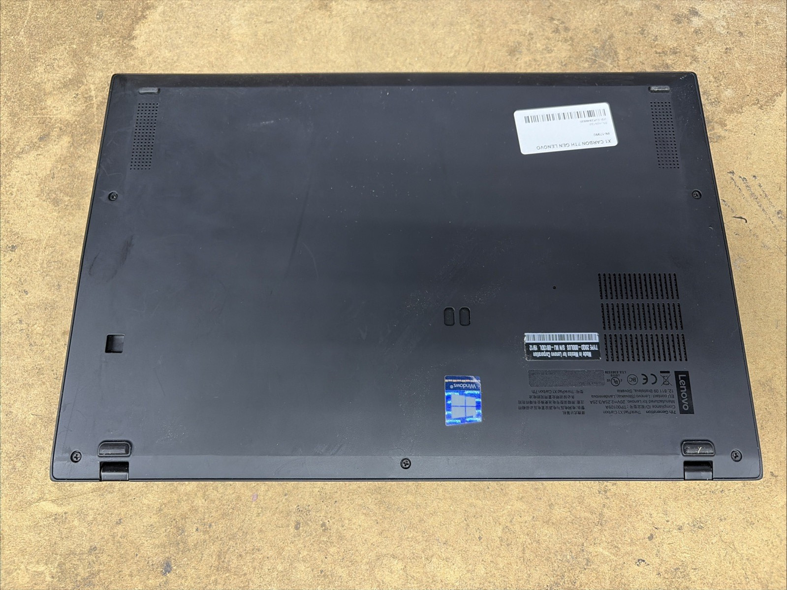 Lenovo X1 Carbon 7th Gen 14″ FHD i7-8665u 16GB RAM No OS/SSD