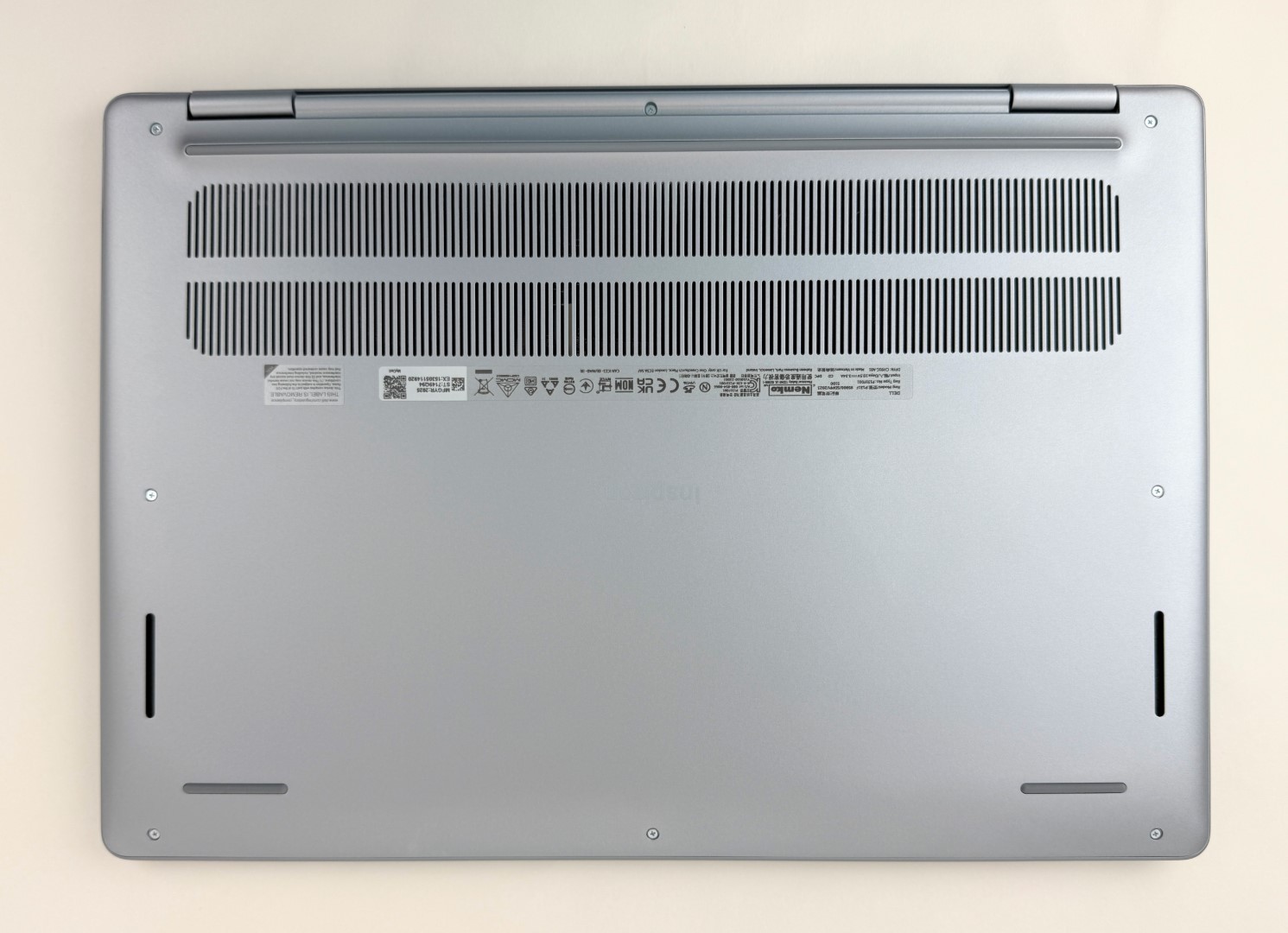 Dell Inspiron 5640 16″ 1920×1200 Touch Core 7 150U 32GB 1TB SSD W11H – Dent