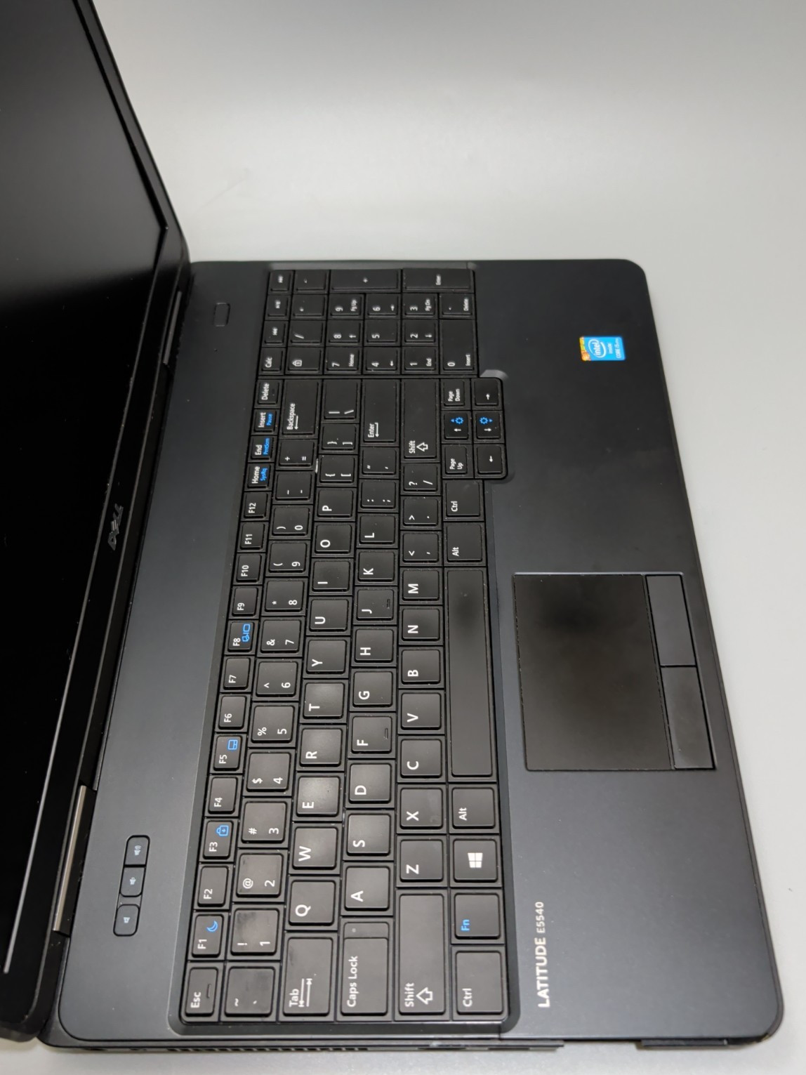 DELL Latitude E5540 15.6″- i5-4300U@1.90GHz/250GB SSD/8GB RAM/Win 11 Pro