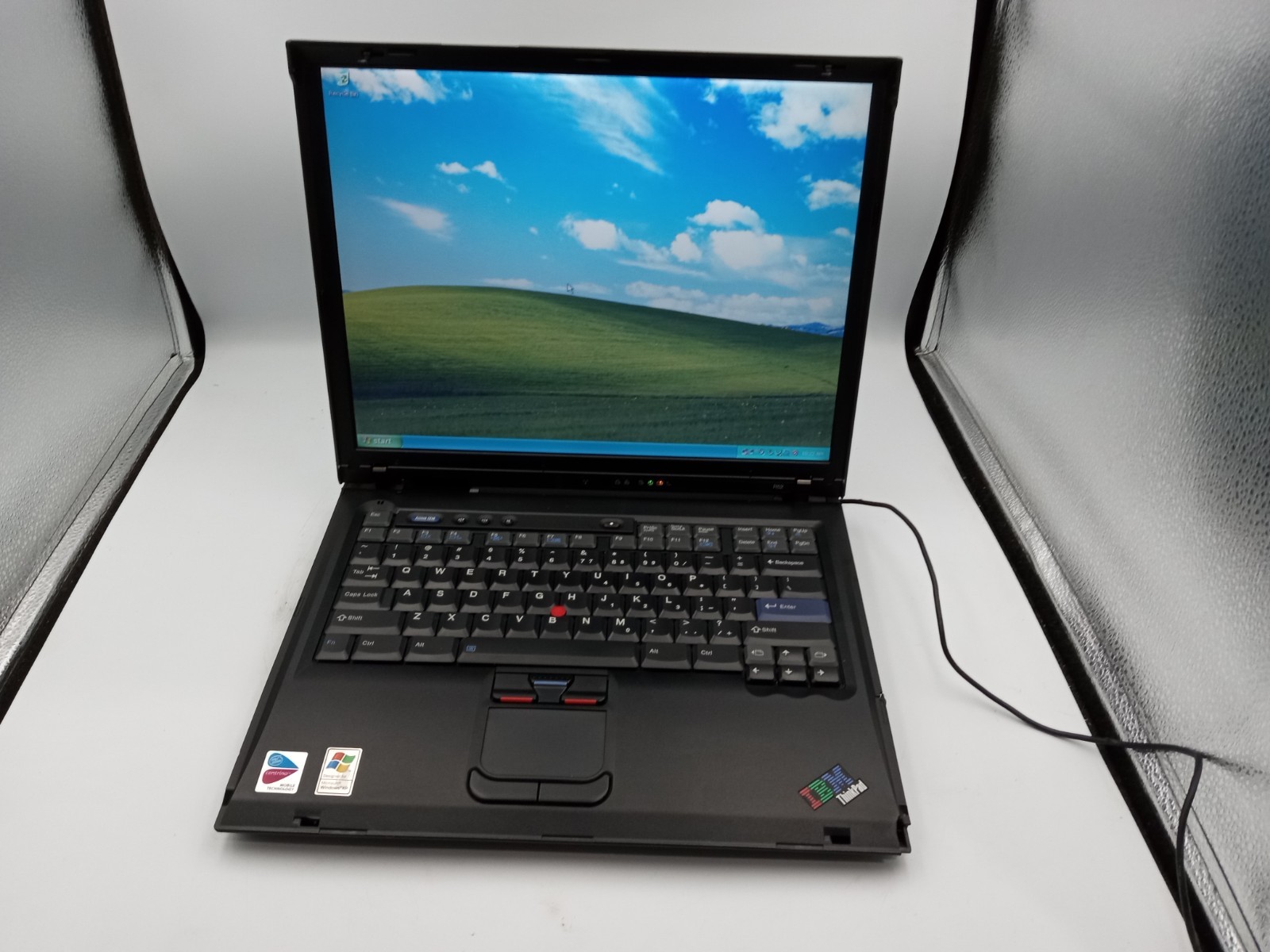 IBM ThinkPad R52 15″ Laptop Intel Pentium 512MB RAM 80GB HDD WinXP – READ -RR