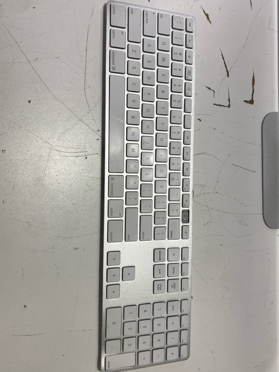 LAPTOP/NETBOOK, SERIAL NUMBER C02TD0X8GG77, APPLE – MAC OS VENTURA, (P22017888)