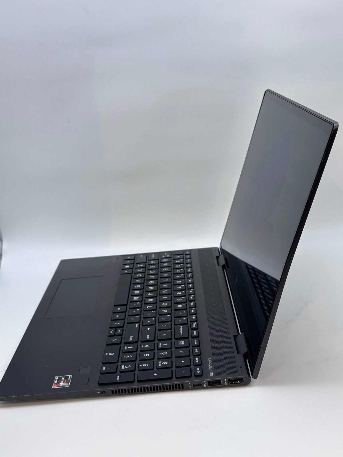 HP ENVY x360 15.6″ Laptop AMD Ryzen 5 4500U Series 8GB RAM 512GB w/ Charger